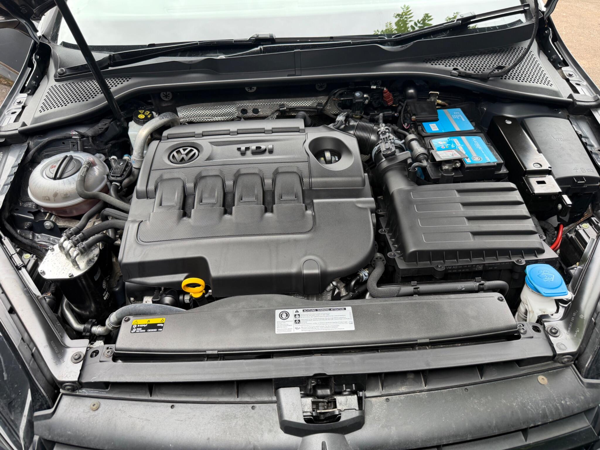 Volkswagen Golf view 21