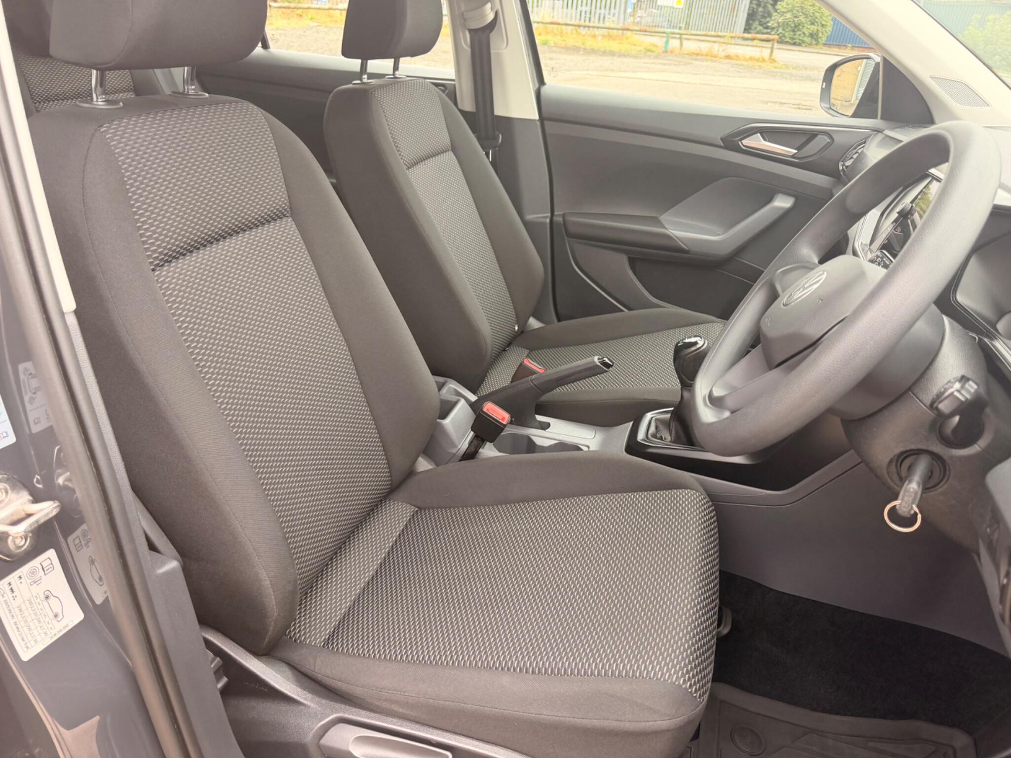 Volkswagen T-Cross view 24