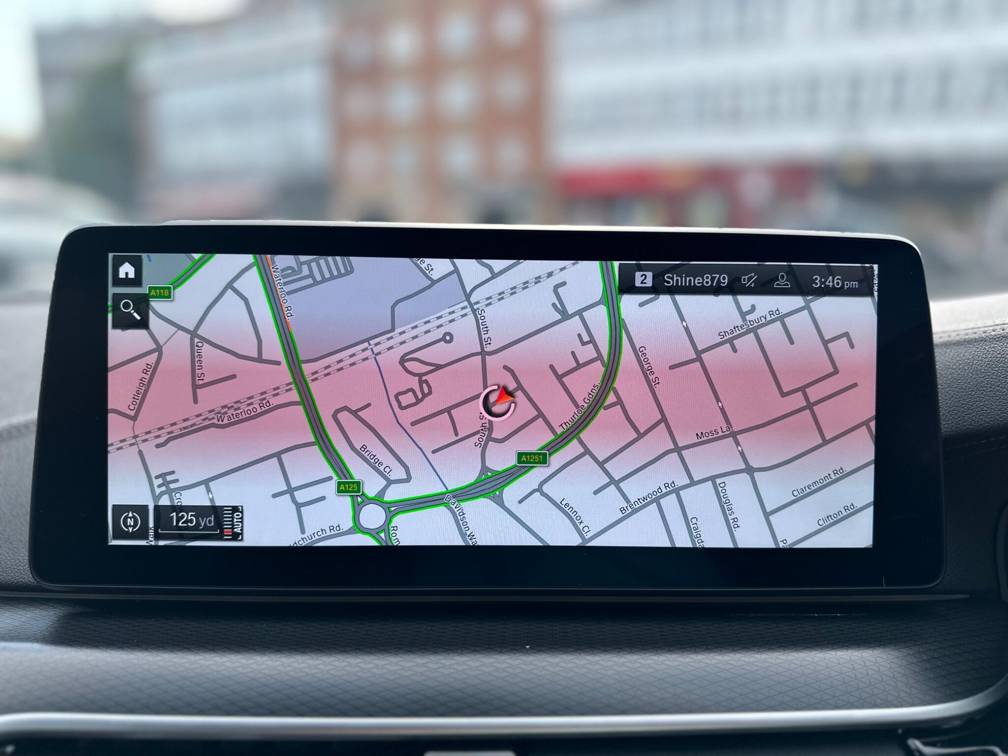 BMW 5 Series view 19