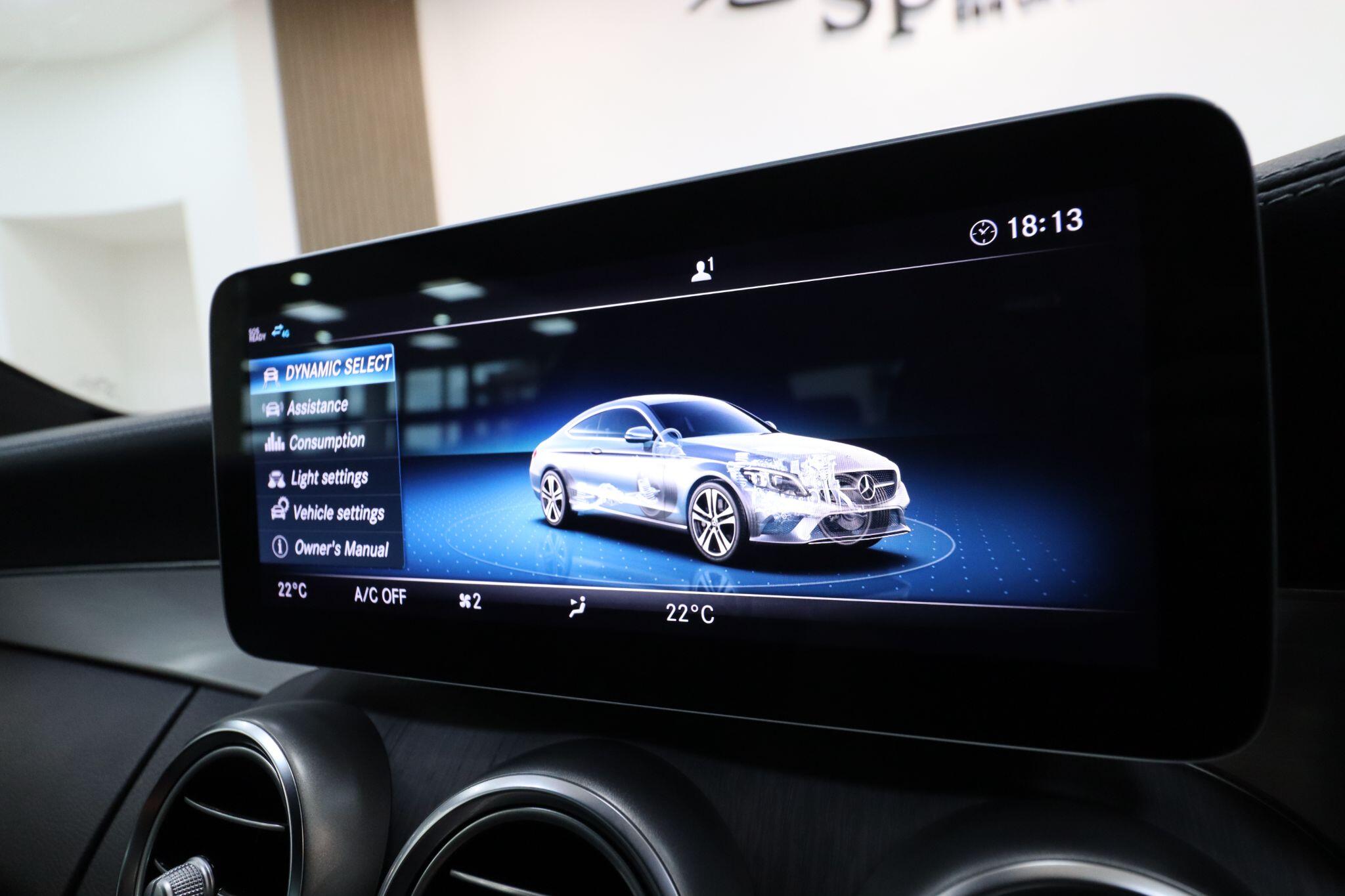 Mercedes-Benz C Class view 28