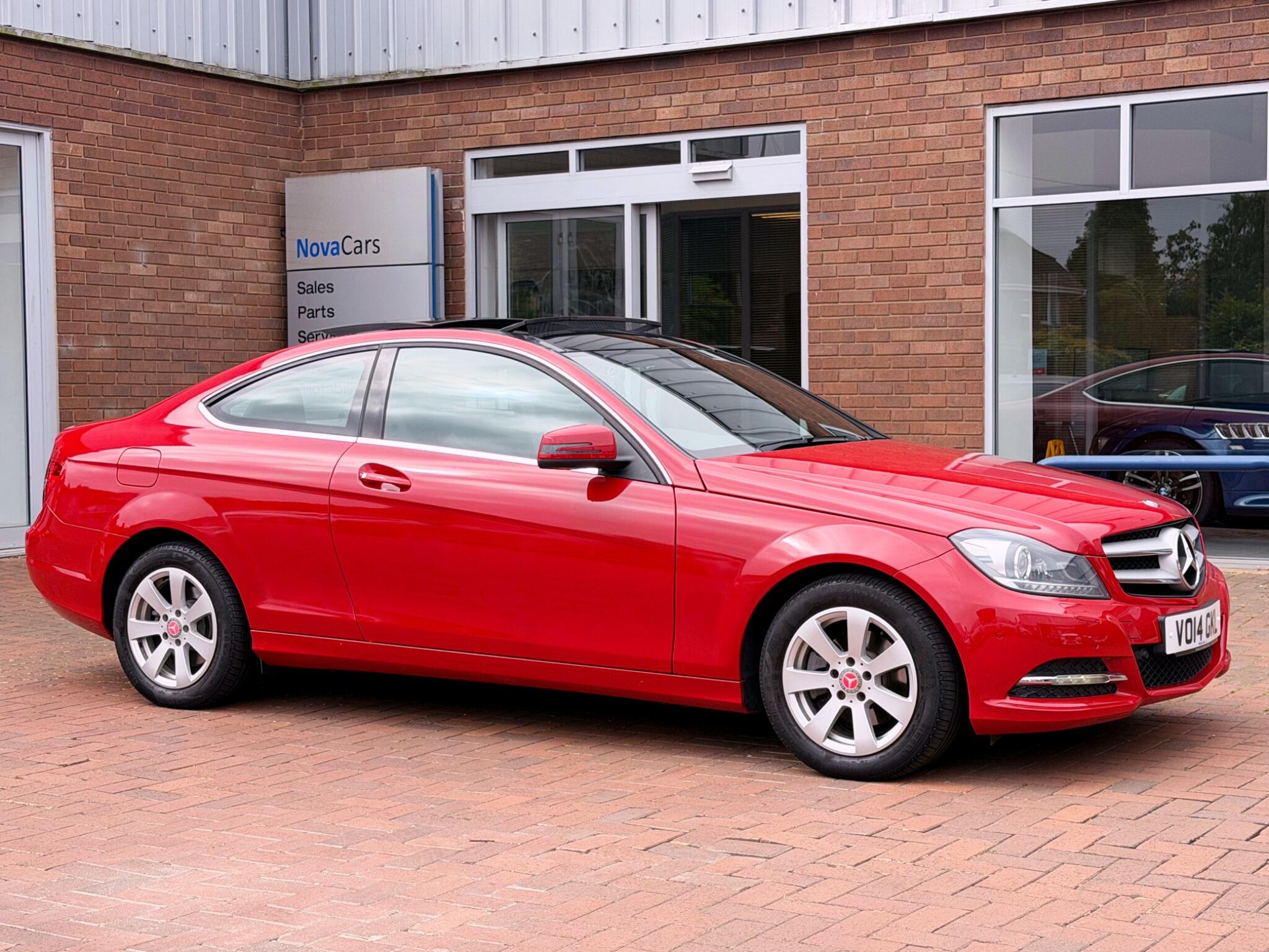 Mercedes-Benz C-Class view 13