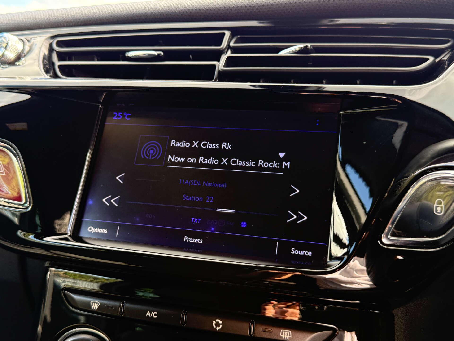 DS Automobiles DS 3 view 59