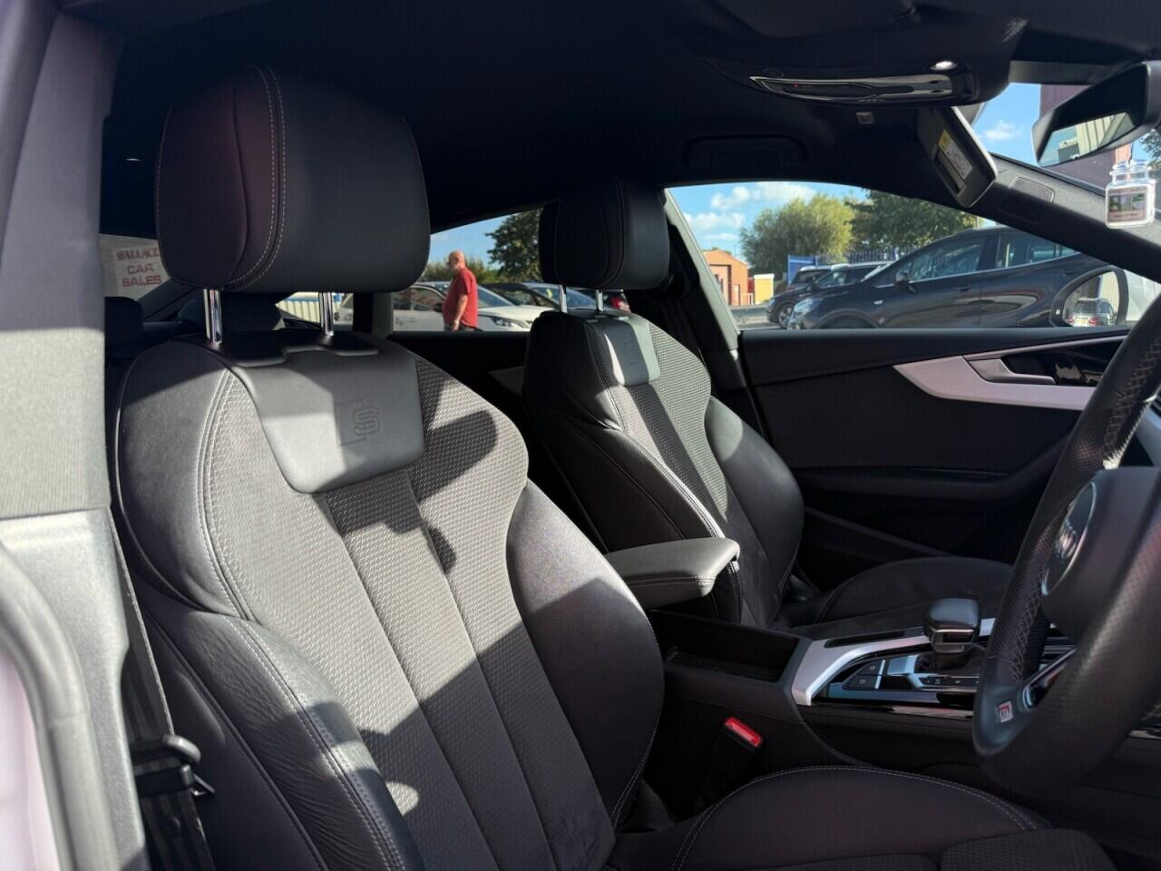 Audi A5 view 49