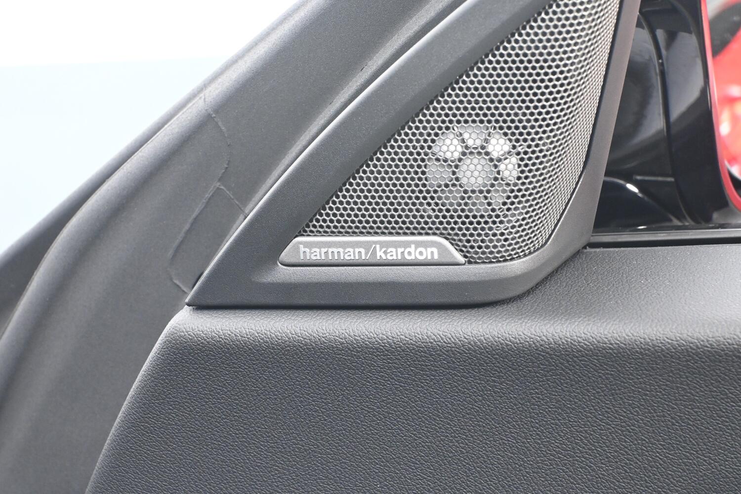 BMW 2 Series view 30