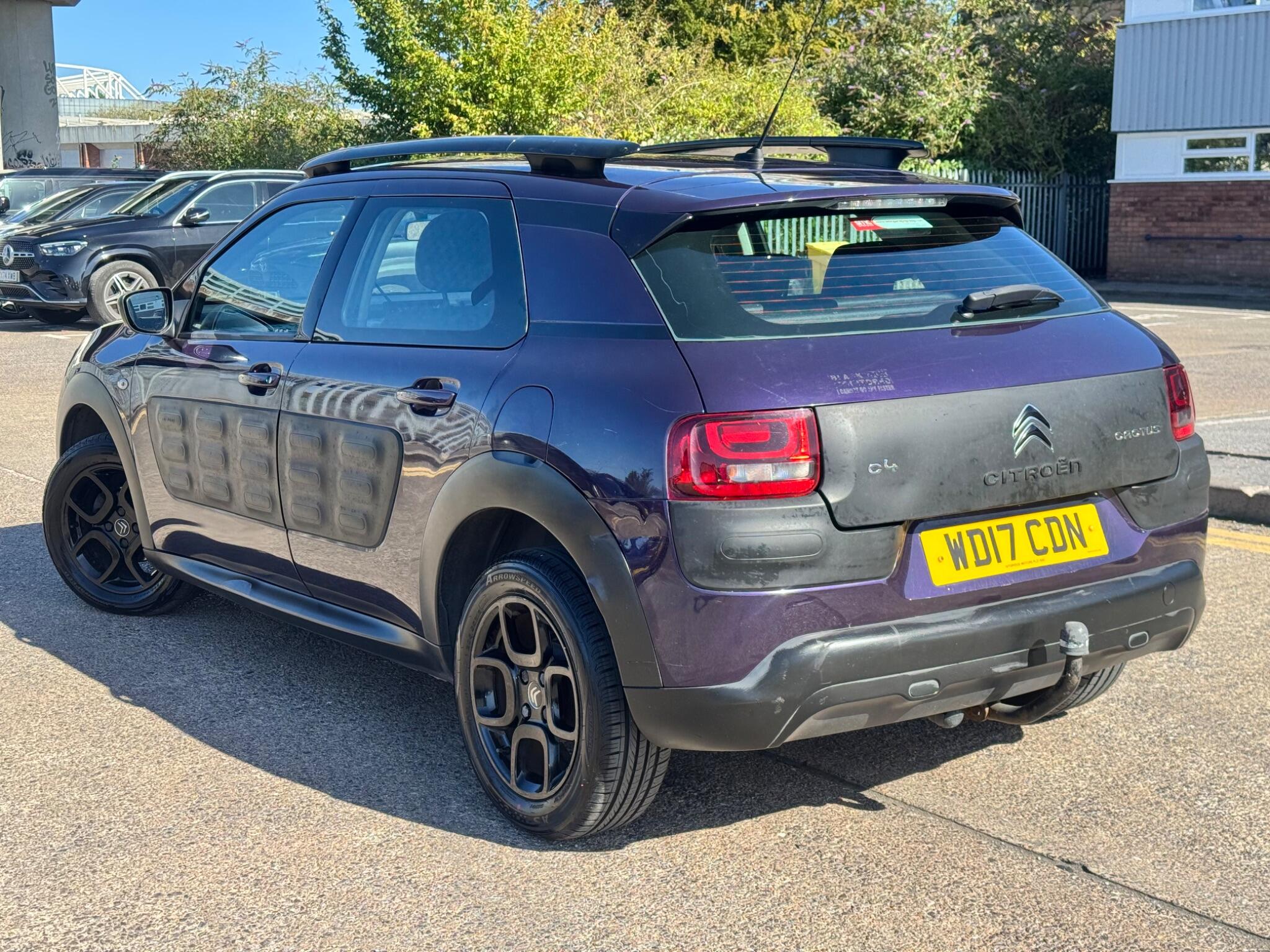 Citroen C4 Cactus view 4