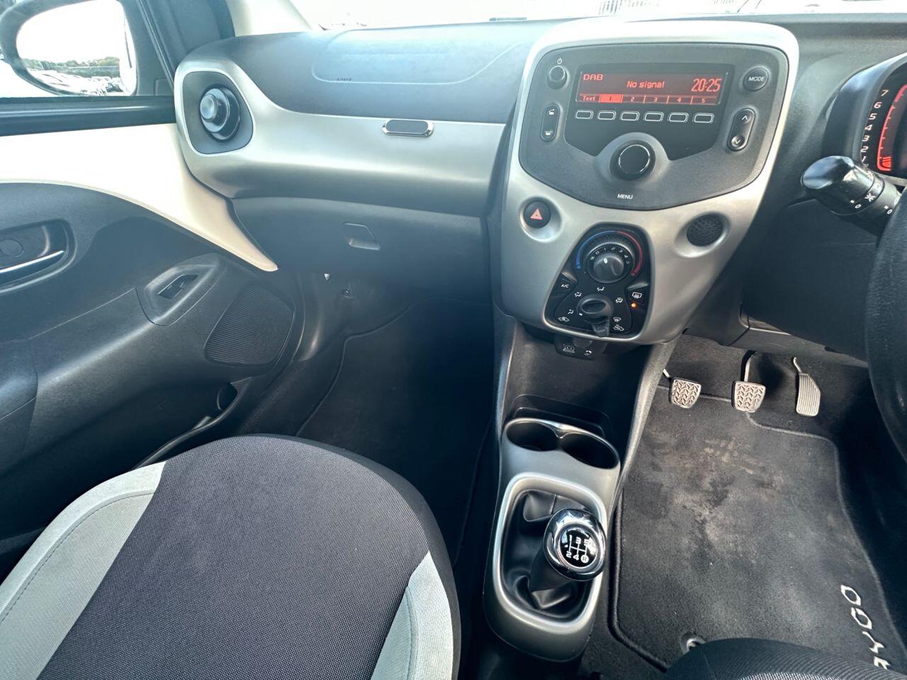 Toyota Aygo view 59
