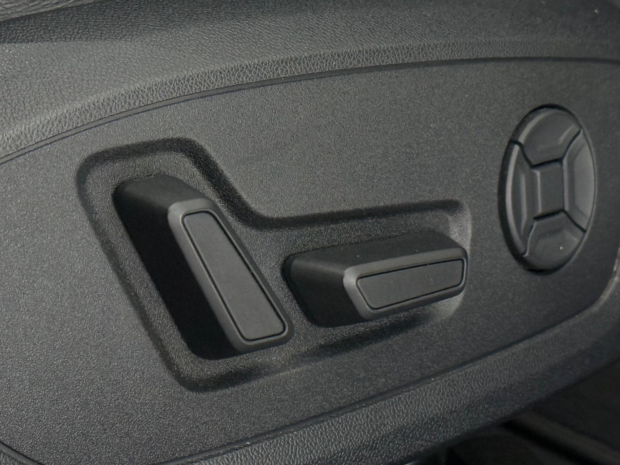 Audi A6 view 22