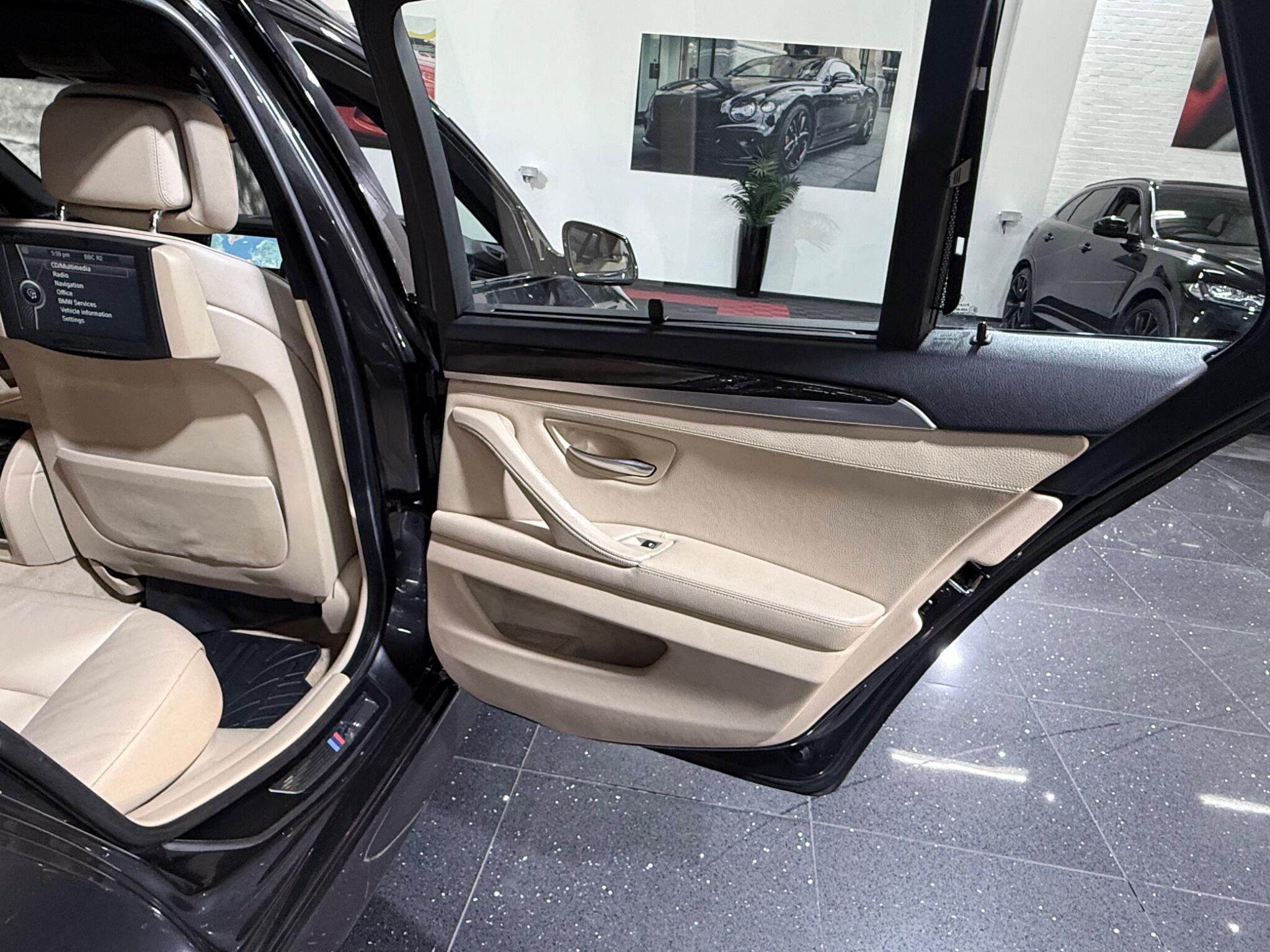 BMW 5 Series view 55
