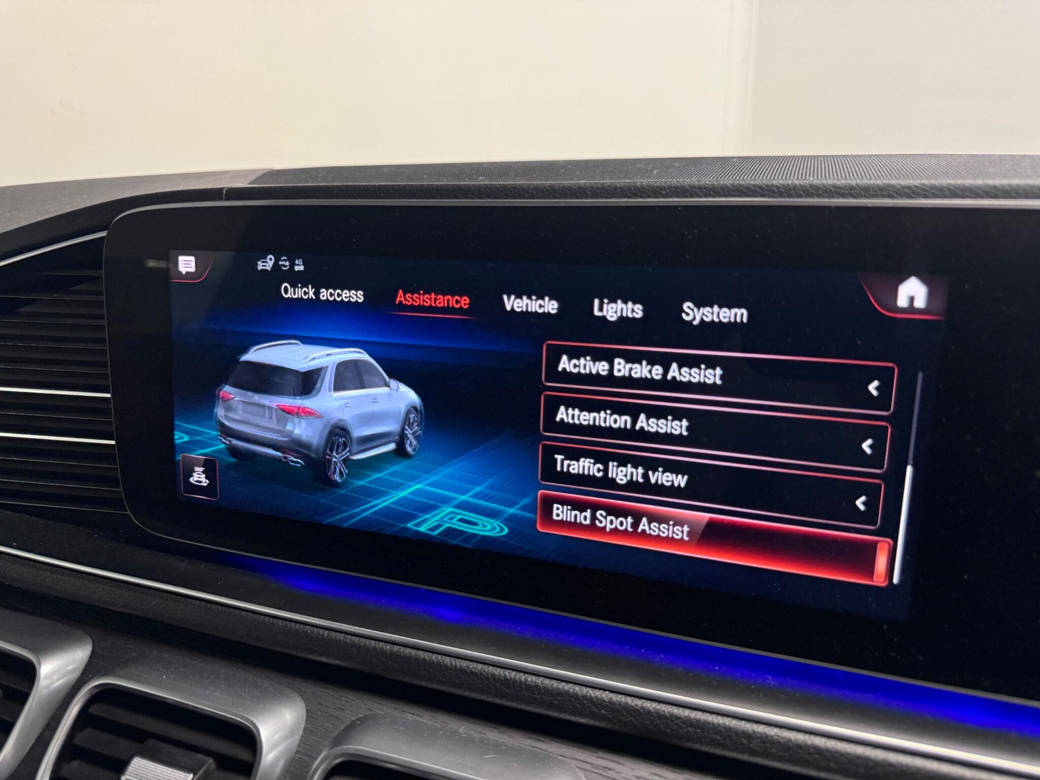 Mercedes-Benz GLE view 47