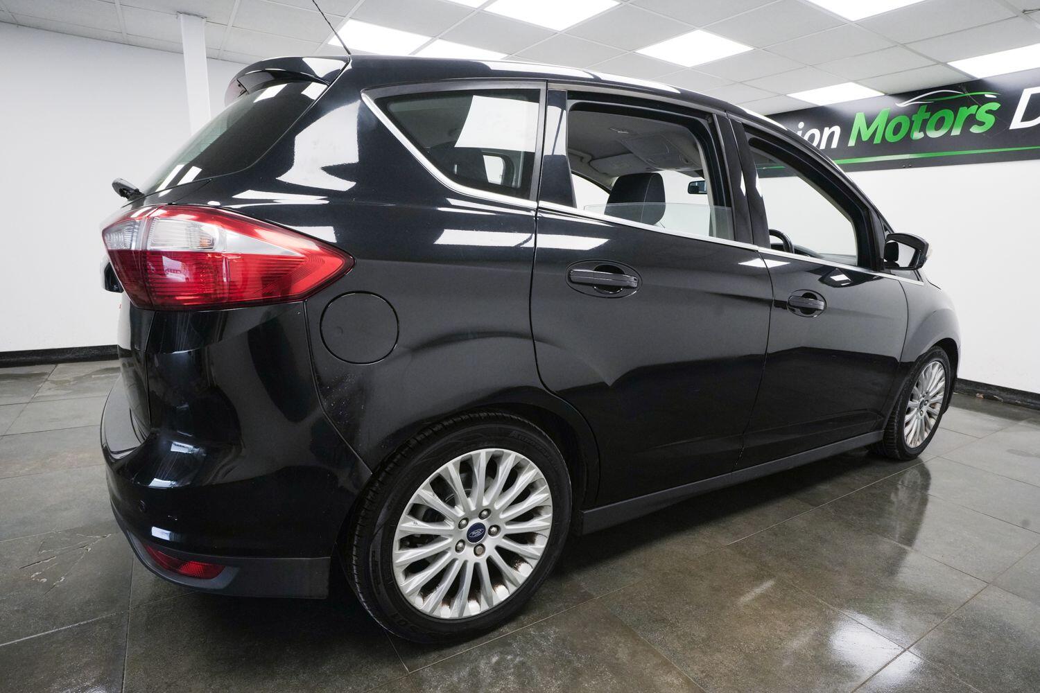 Ford C-Max view 3