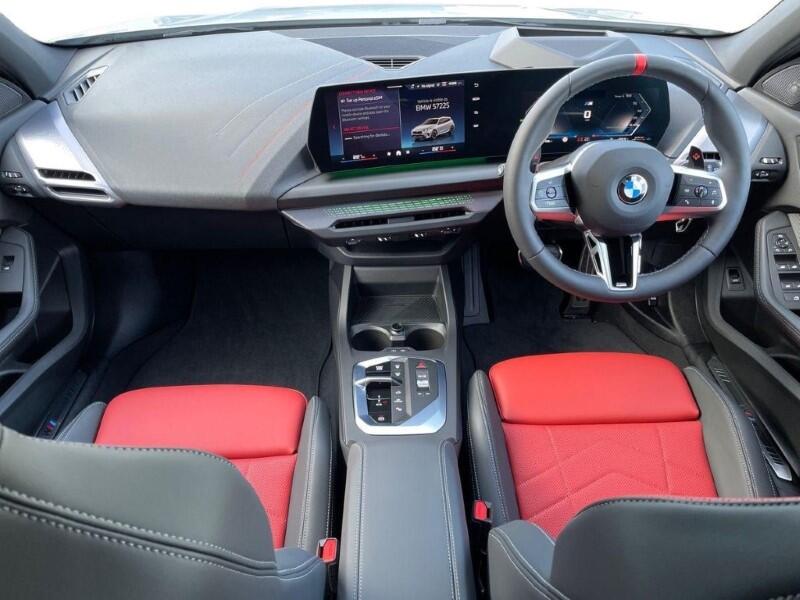 BMW 1 Series view 4
