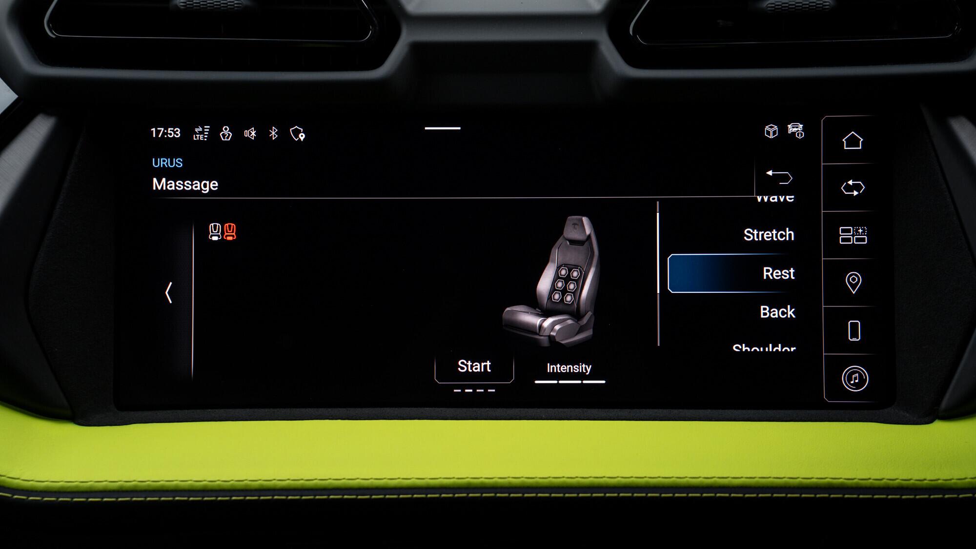 Lamborghini Urus view 33