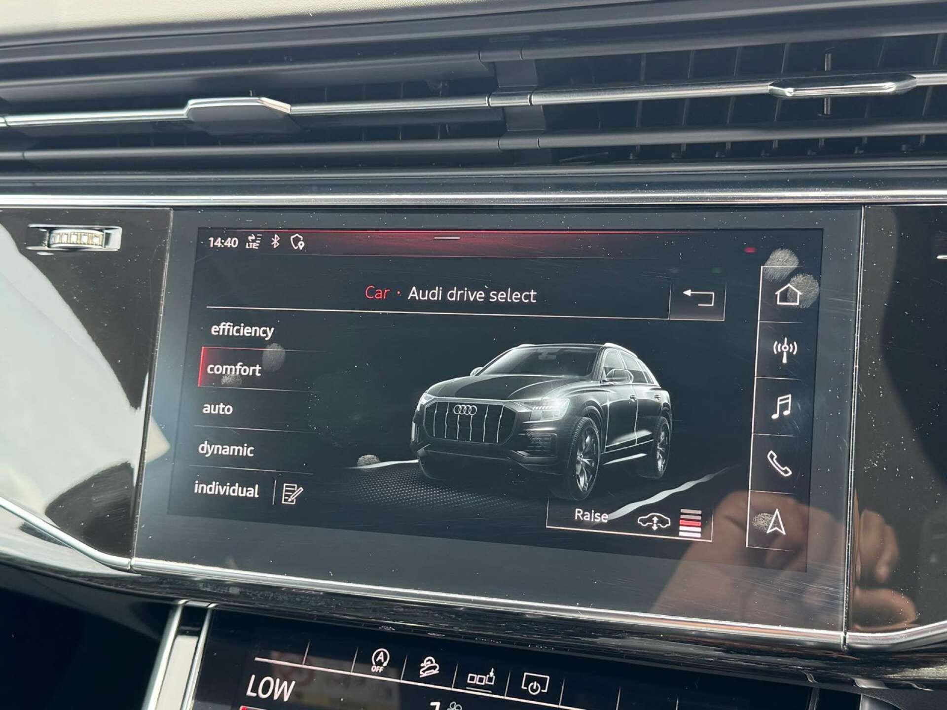 Audi Q8 view 39