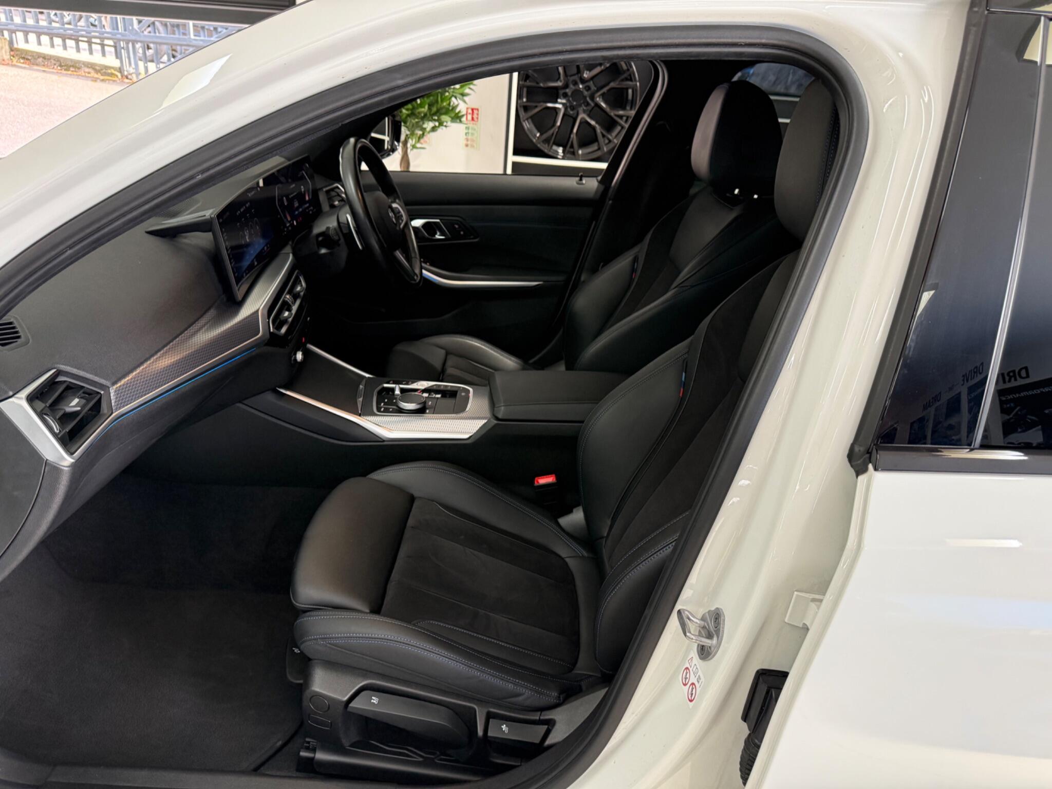 BMW 3 Series view 42