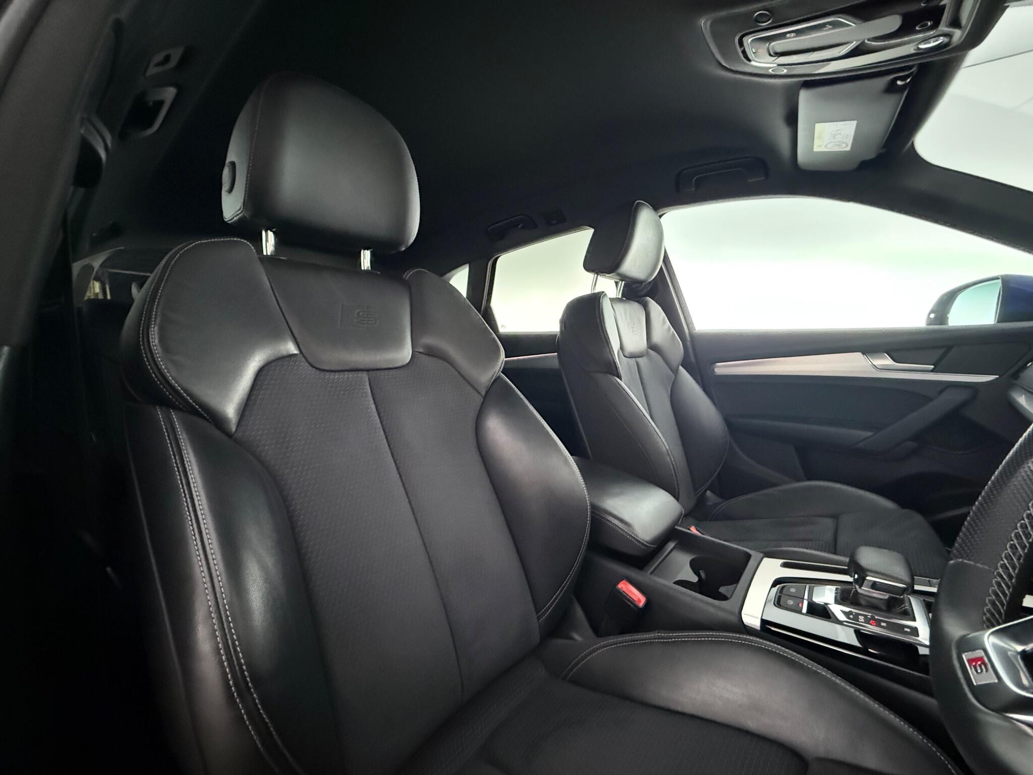 Audi Q5 view 27