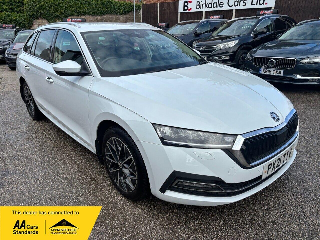 Skoda Octavia main image