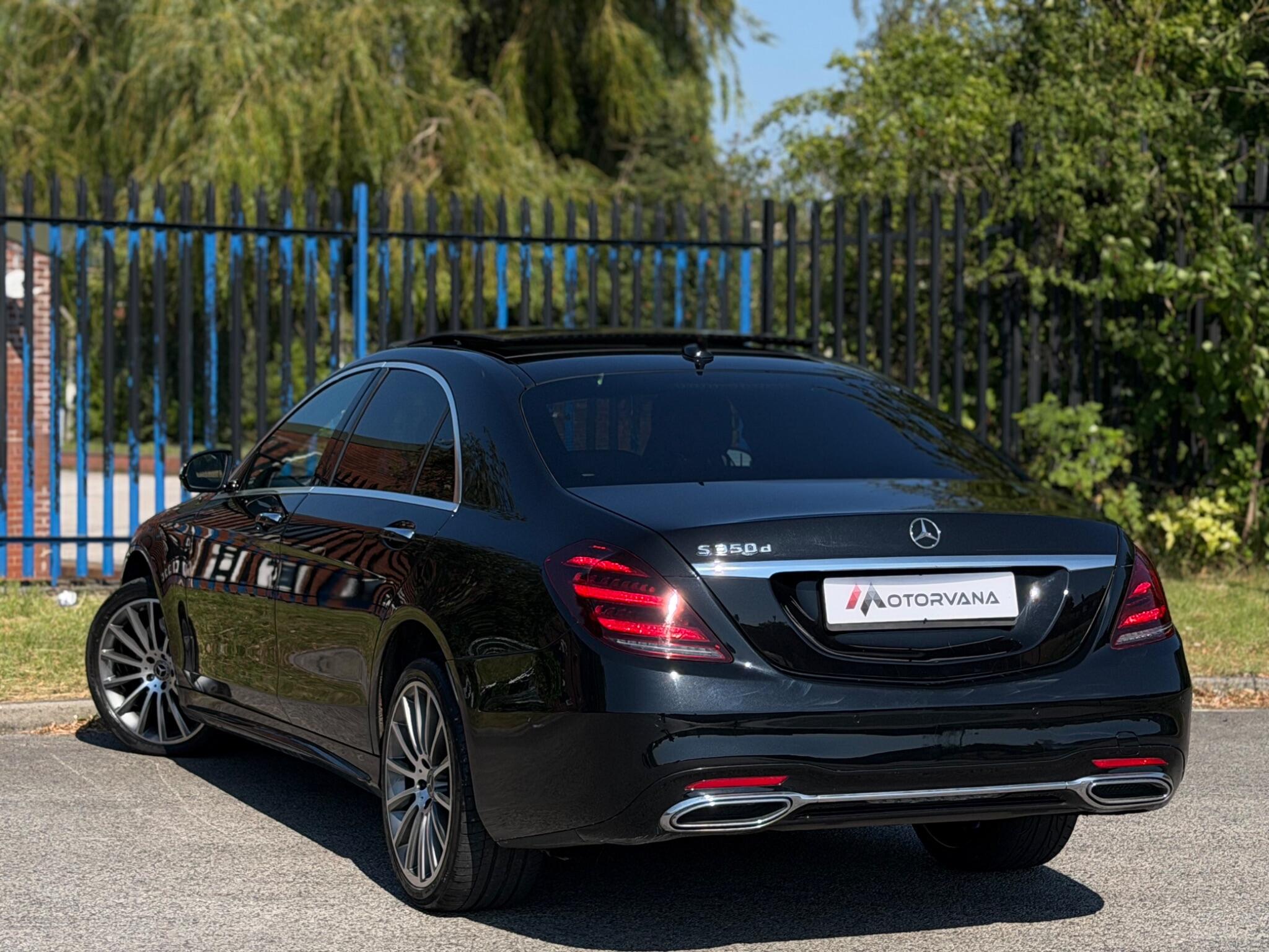 Mercedes-Benz S-Class view 8