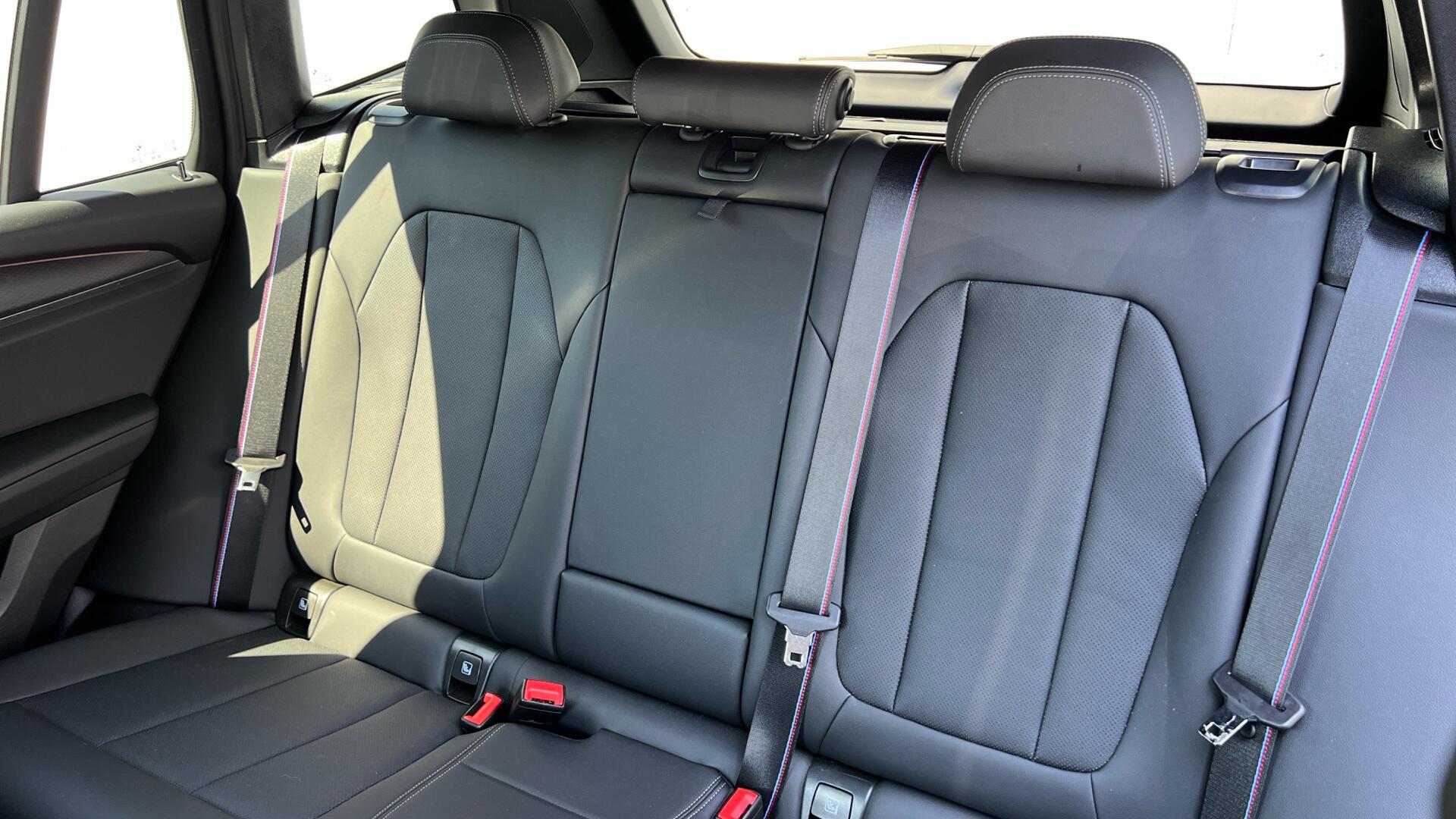 BMW X3 view 12