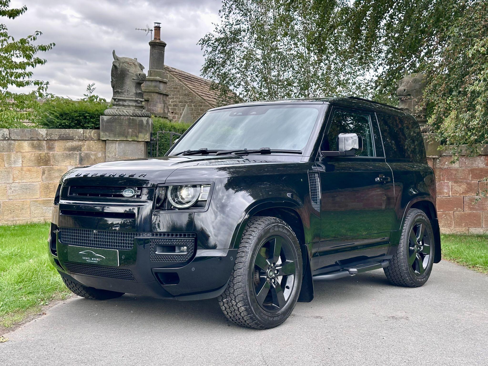 Land Rover Defender 90 view 43