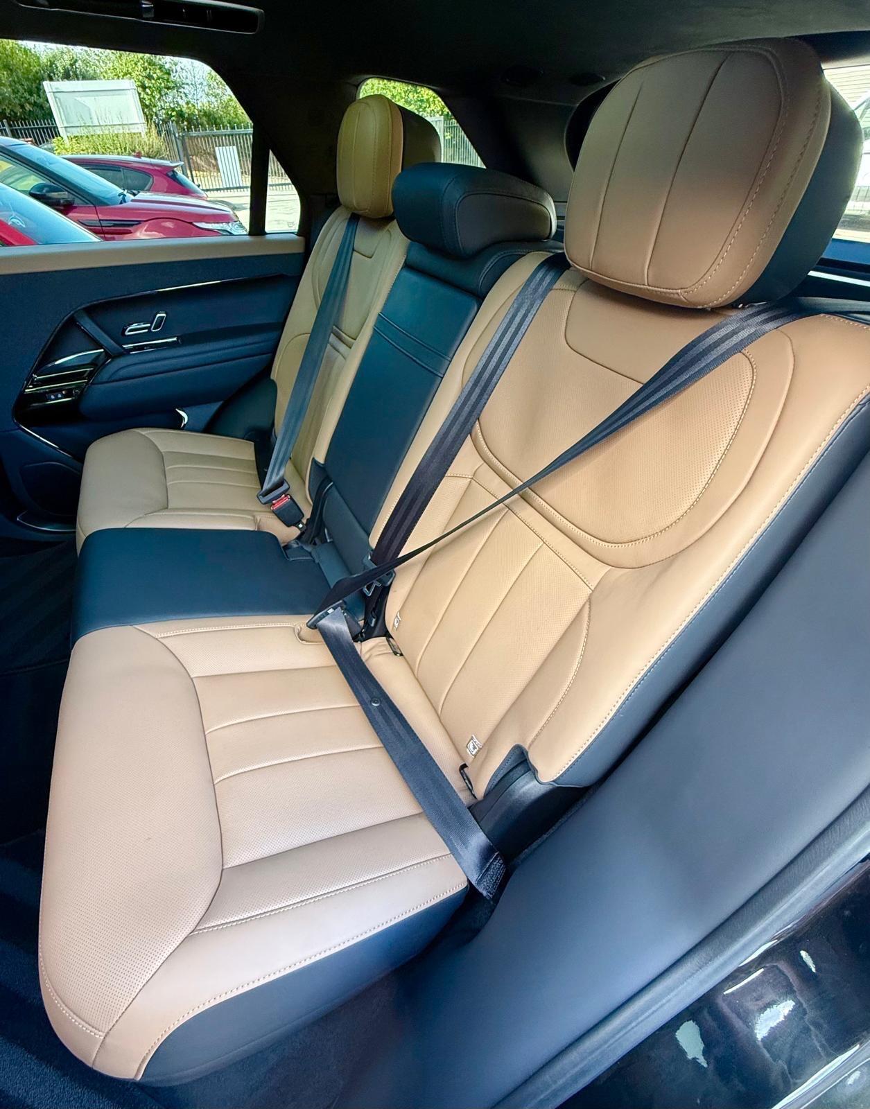 Land Rover Range Rover Sport view 92