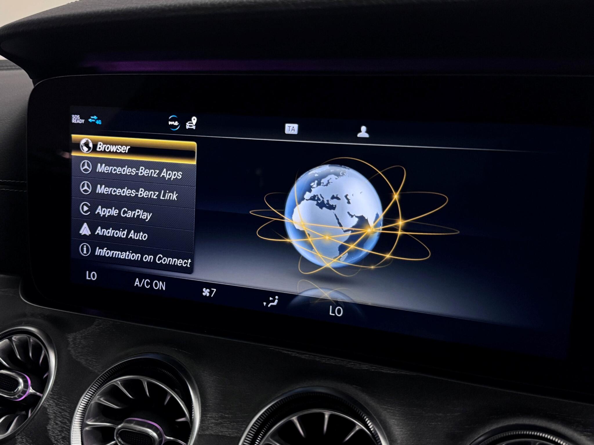 Mercedes-Benz CLS view 11