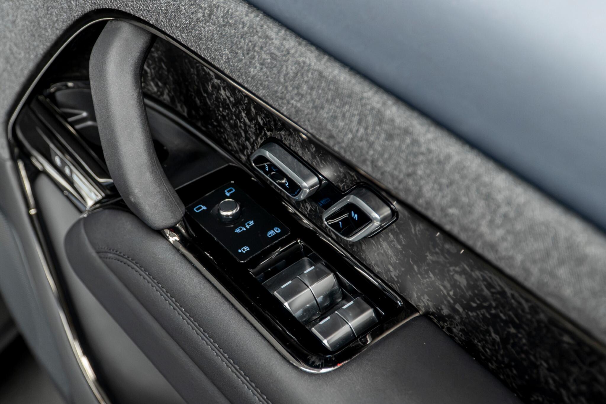 Land Rover Range Rover Sport view 31
