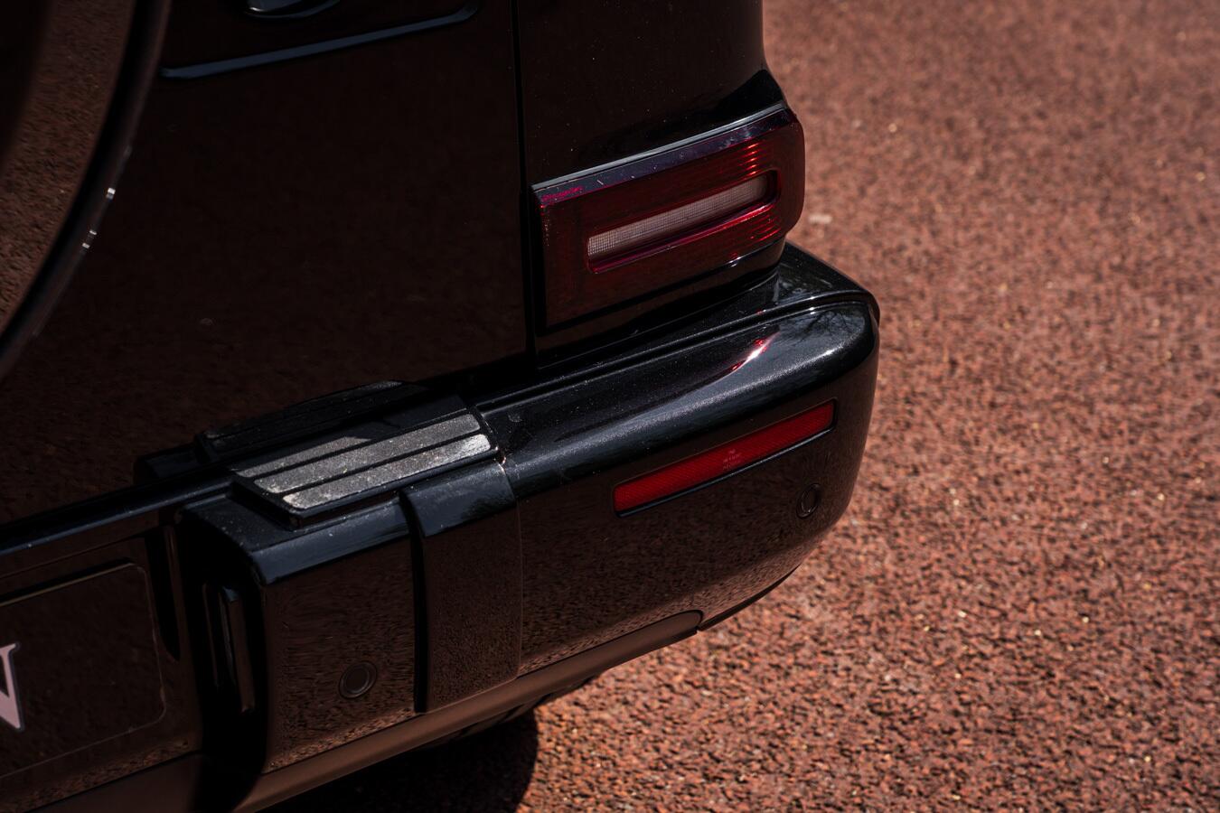 Mercedes-Benz G Class view 22