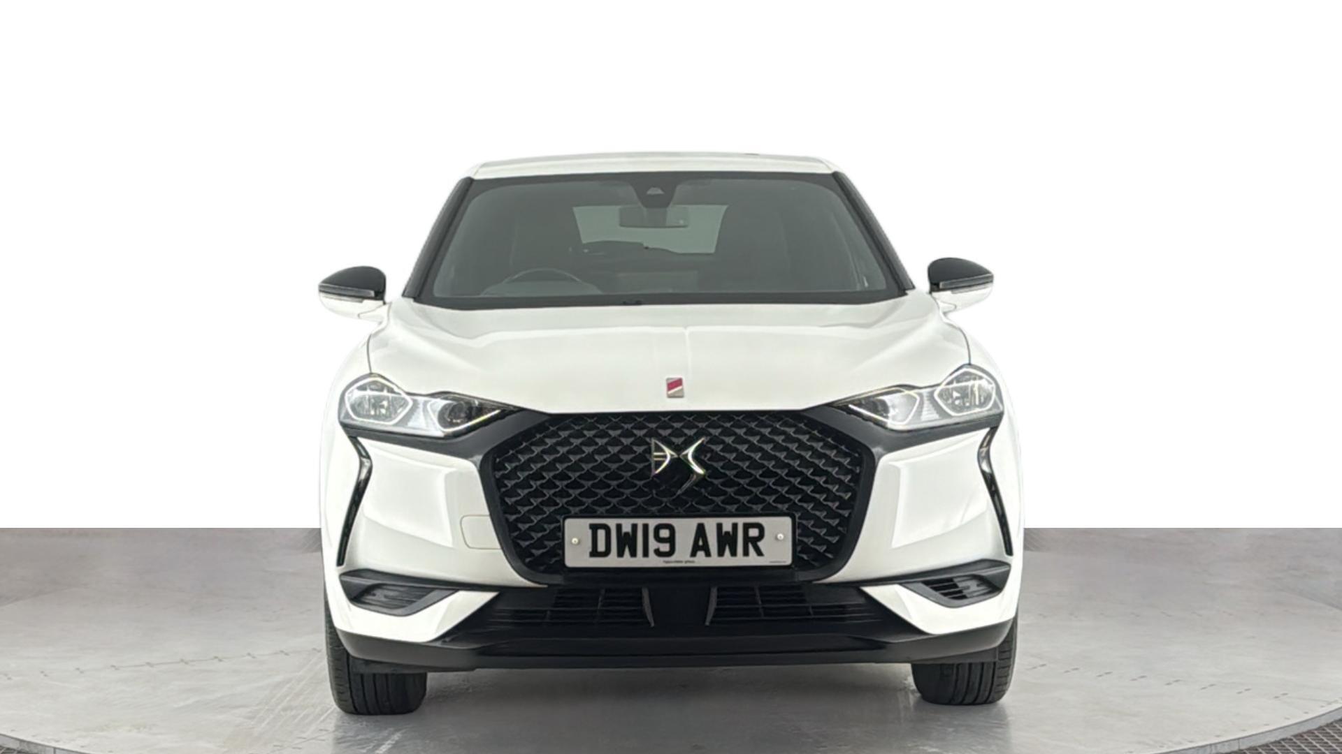 DS Automobiles DS 3 Crossback view 8