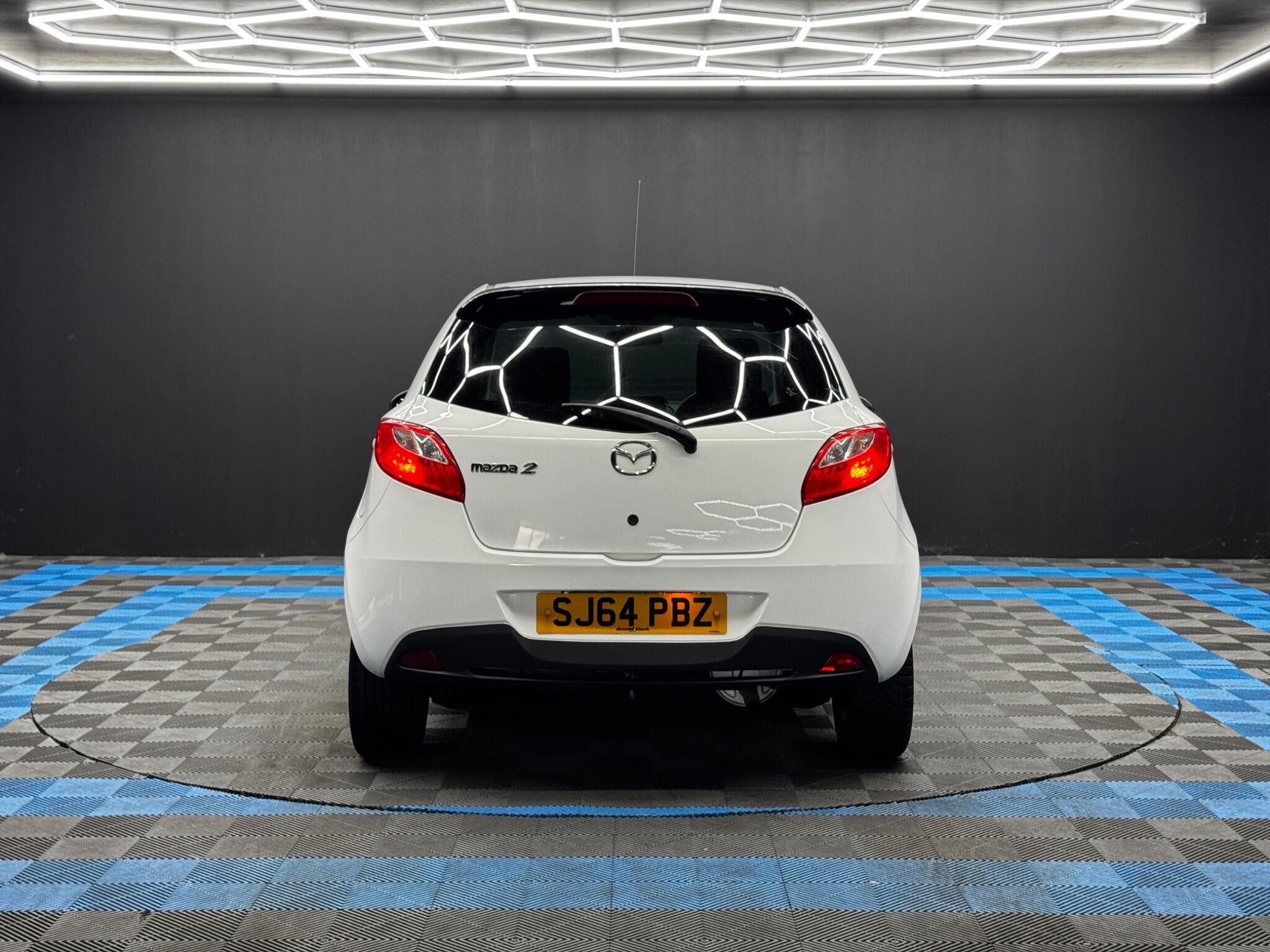 Mazda Mazda2 view 6