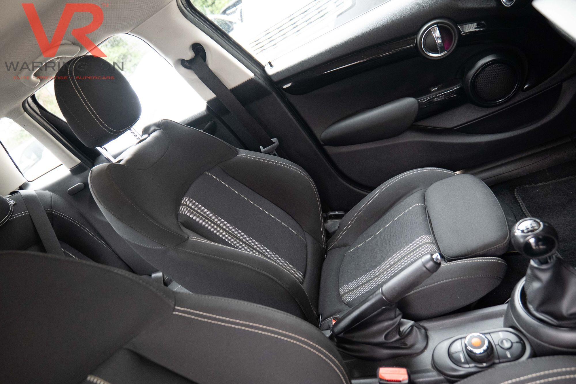 Mini Cooper view 4