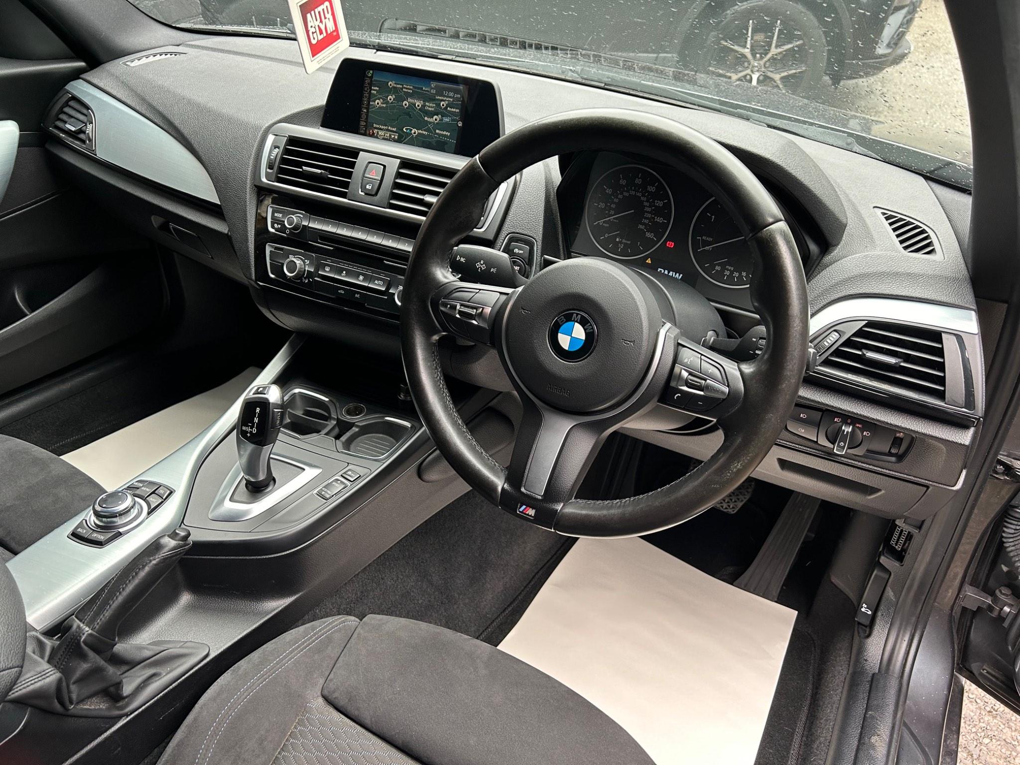 BMW 1 Series view 19