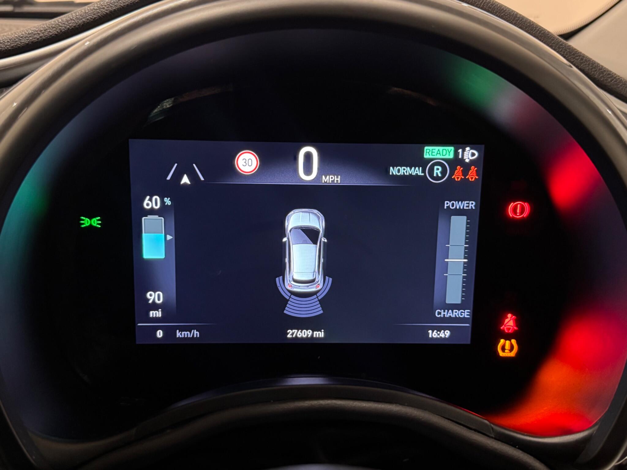 Fiat 500E view 16