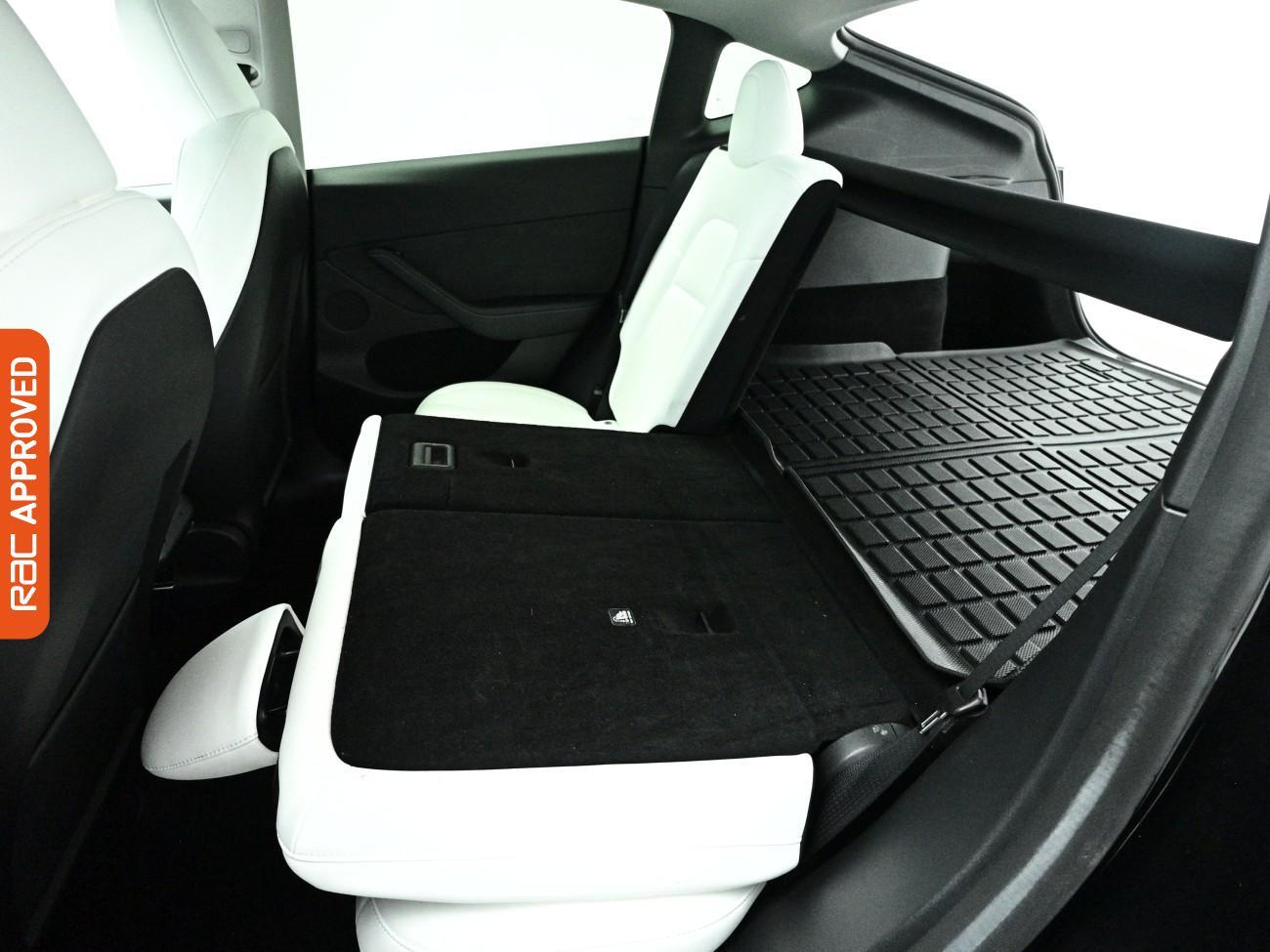Tesla Model Y view 27