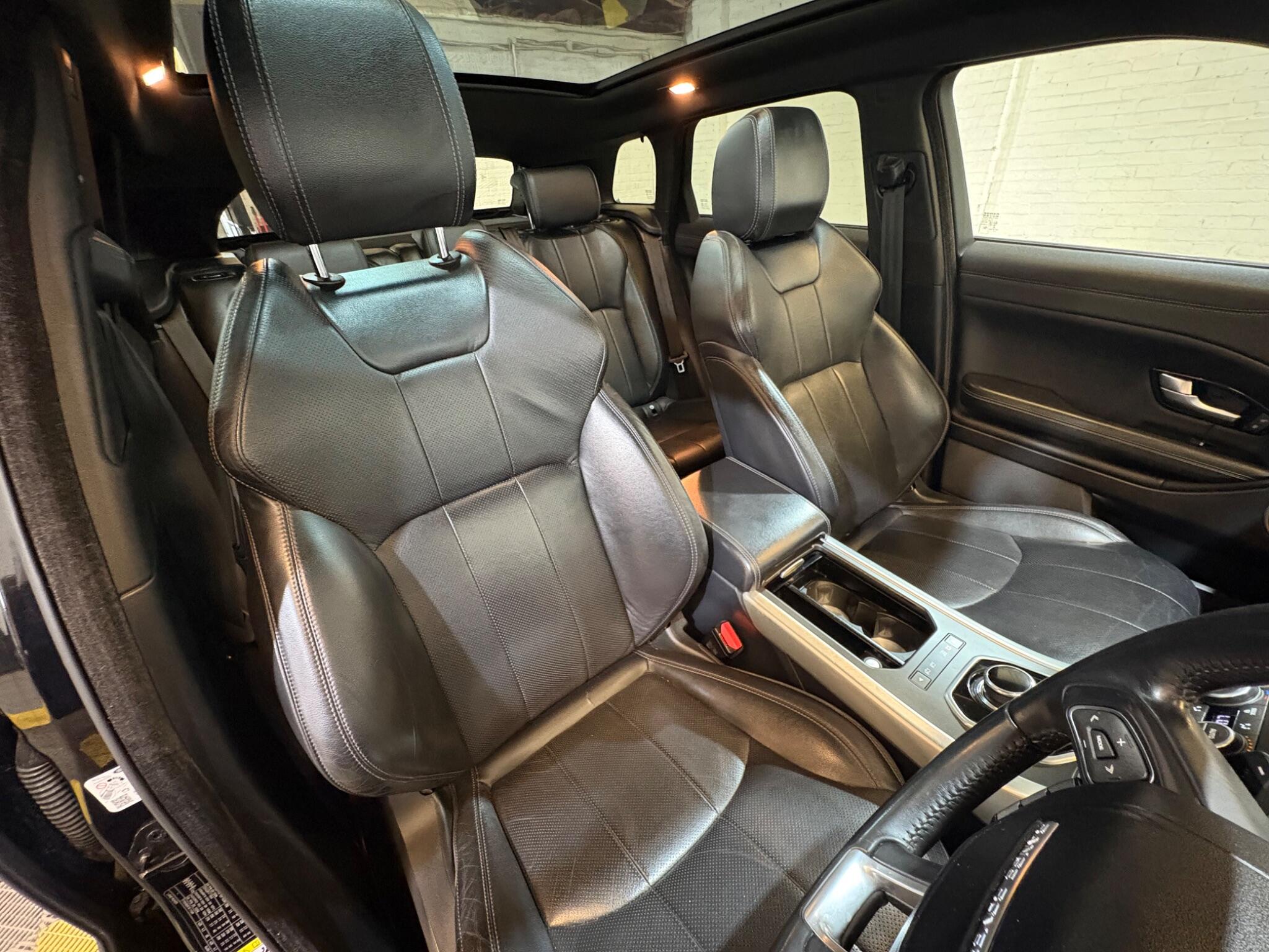 Land Rover Range Rover Evoque view 8