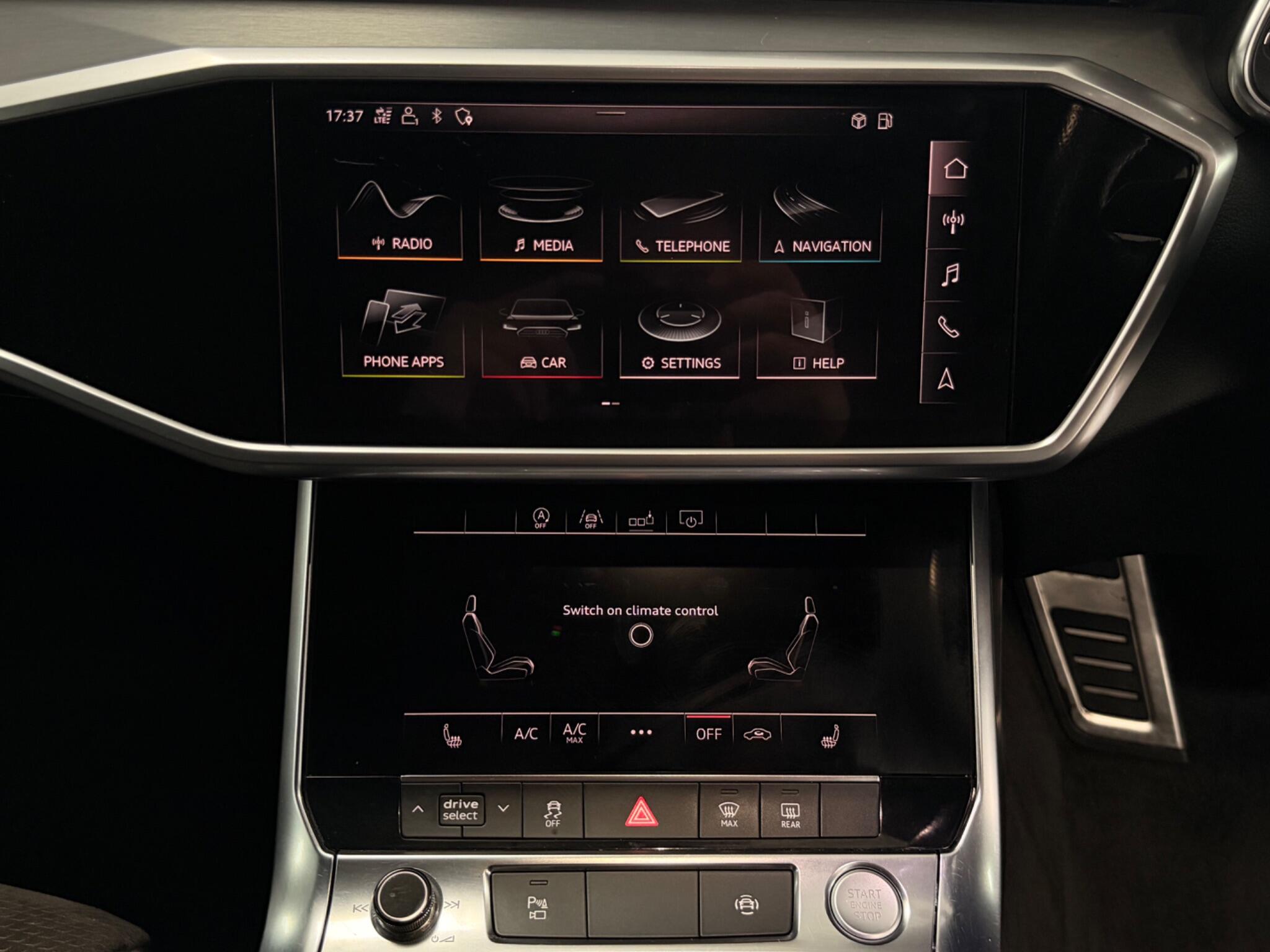 Audi A6 view 20
