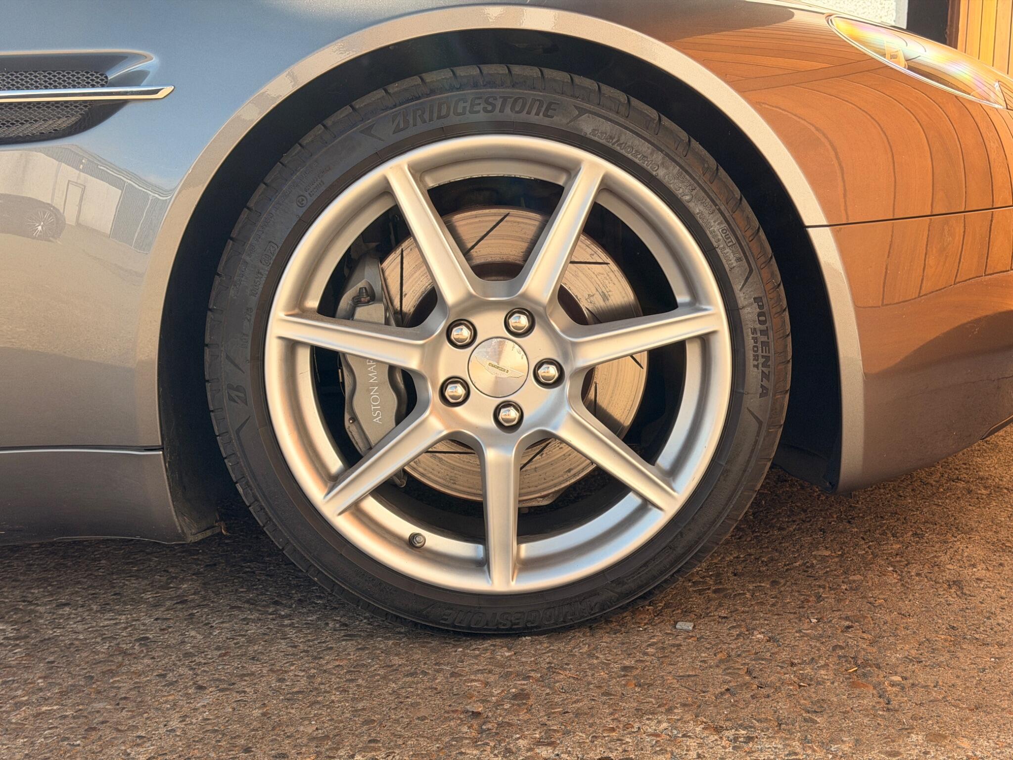Aston Martin Vantage view 4