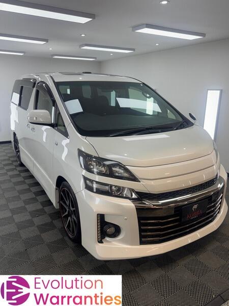 2013 Toyota Vellfire image 2