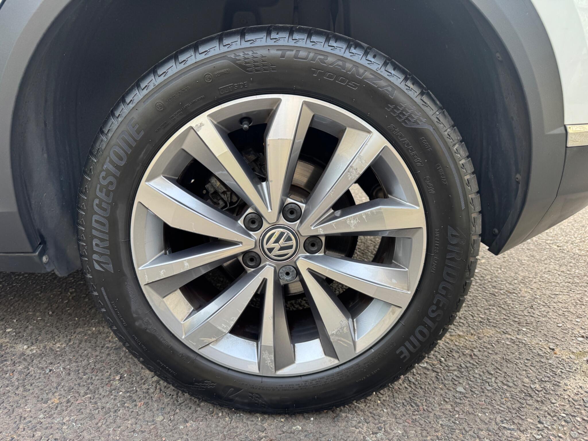 Volkswagen T-Roc view 49