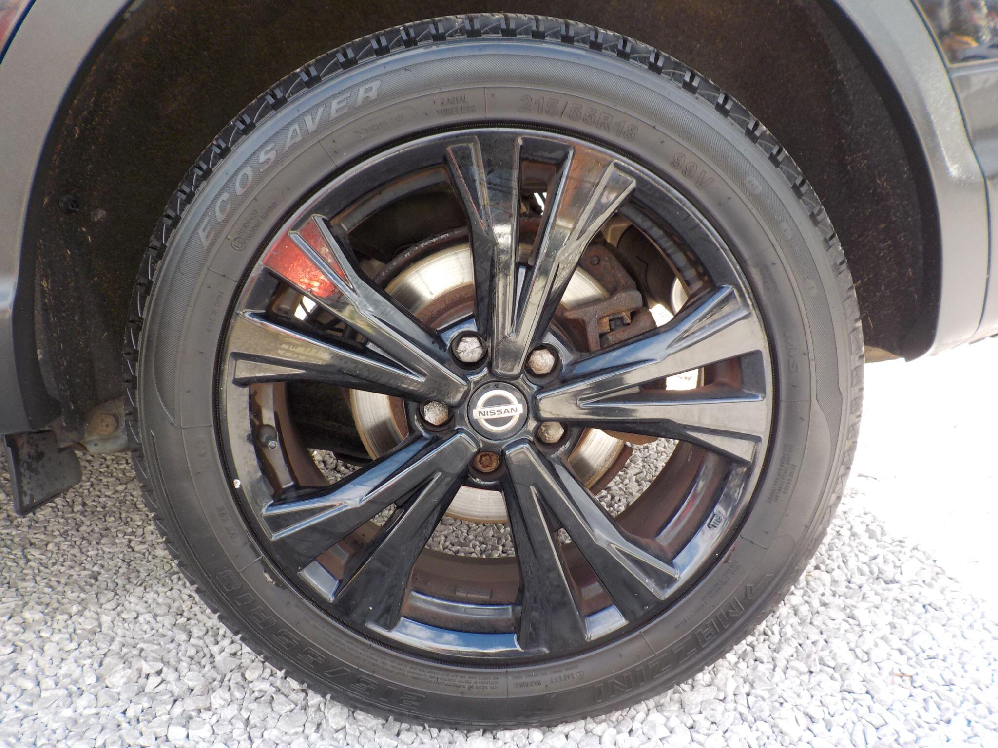 Nissan Qashqai 1.5 dCi N-Connecta Euro 6 (s/s) 5dr