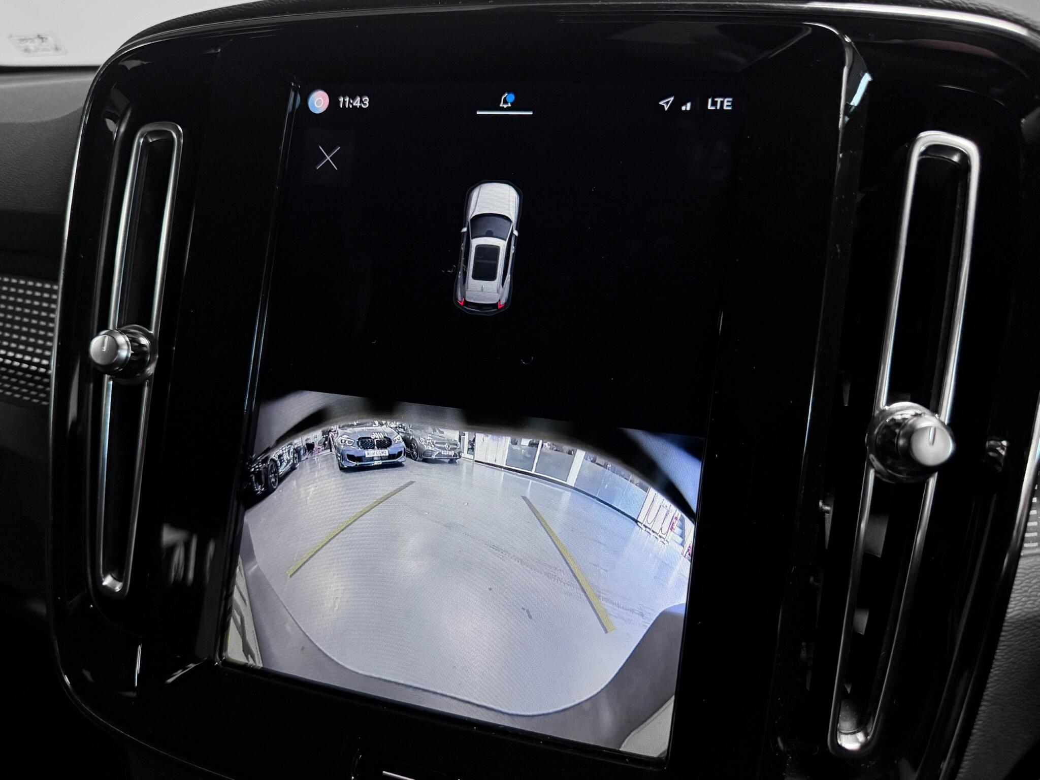 Volvo XC40 view 38