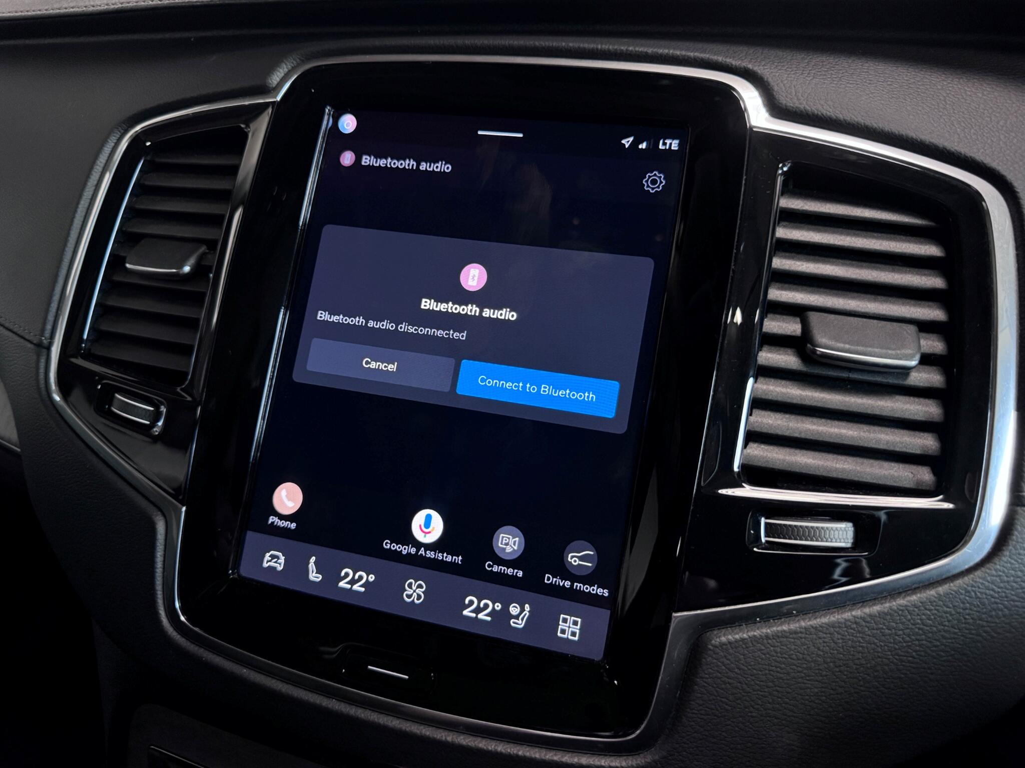 Volvo XC90 view 47
