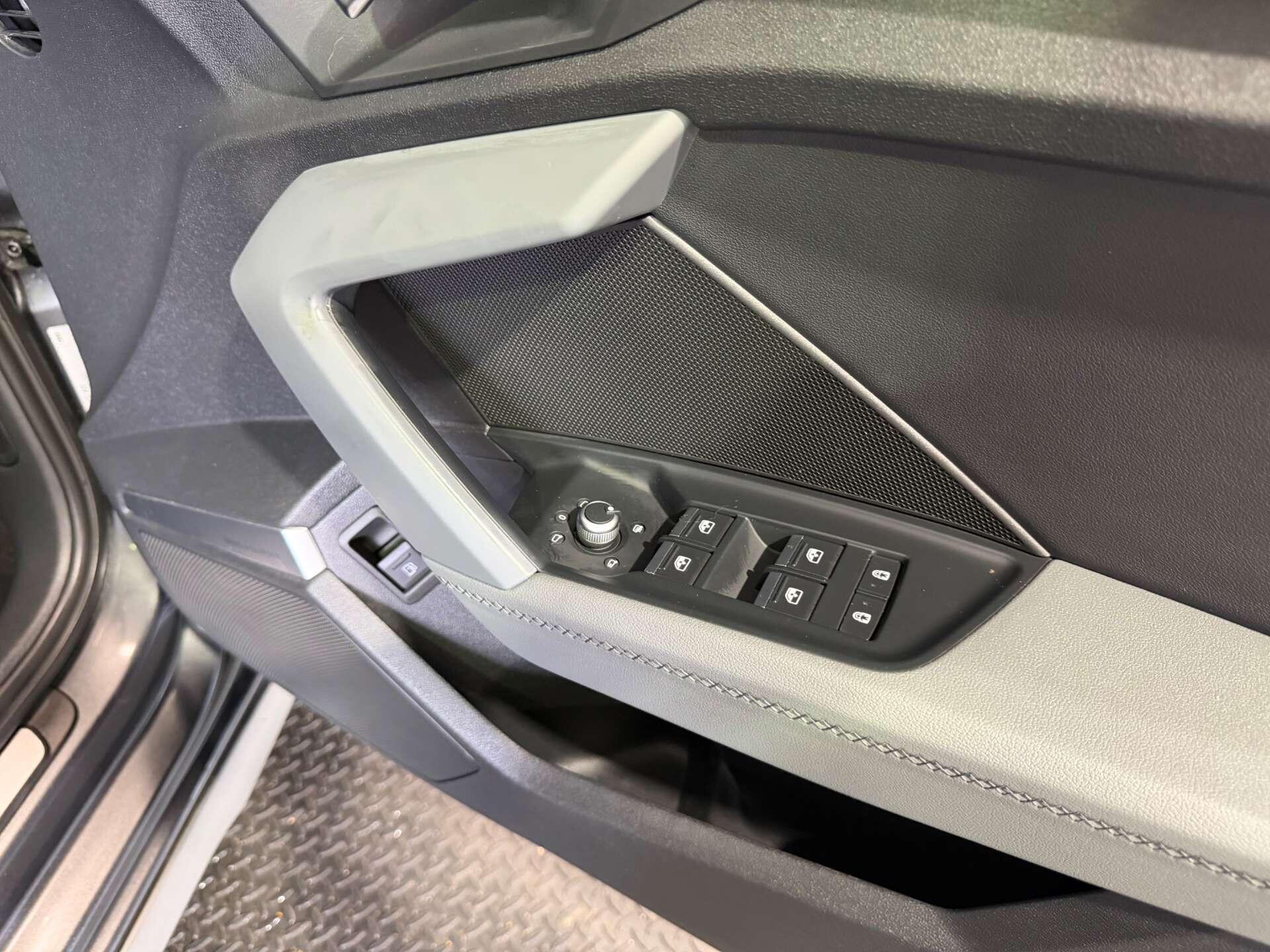 Audi A3 view 24
