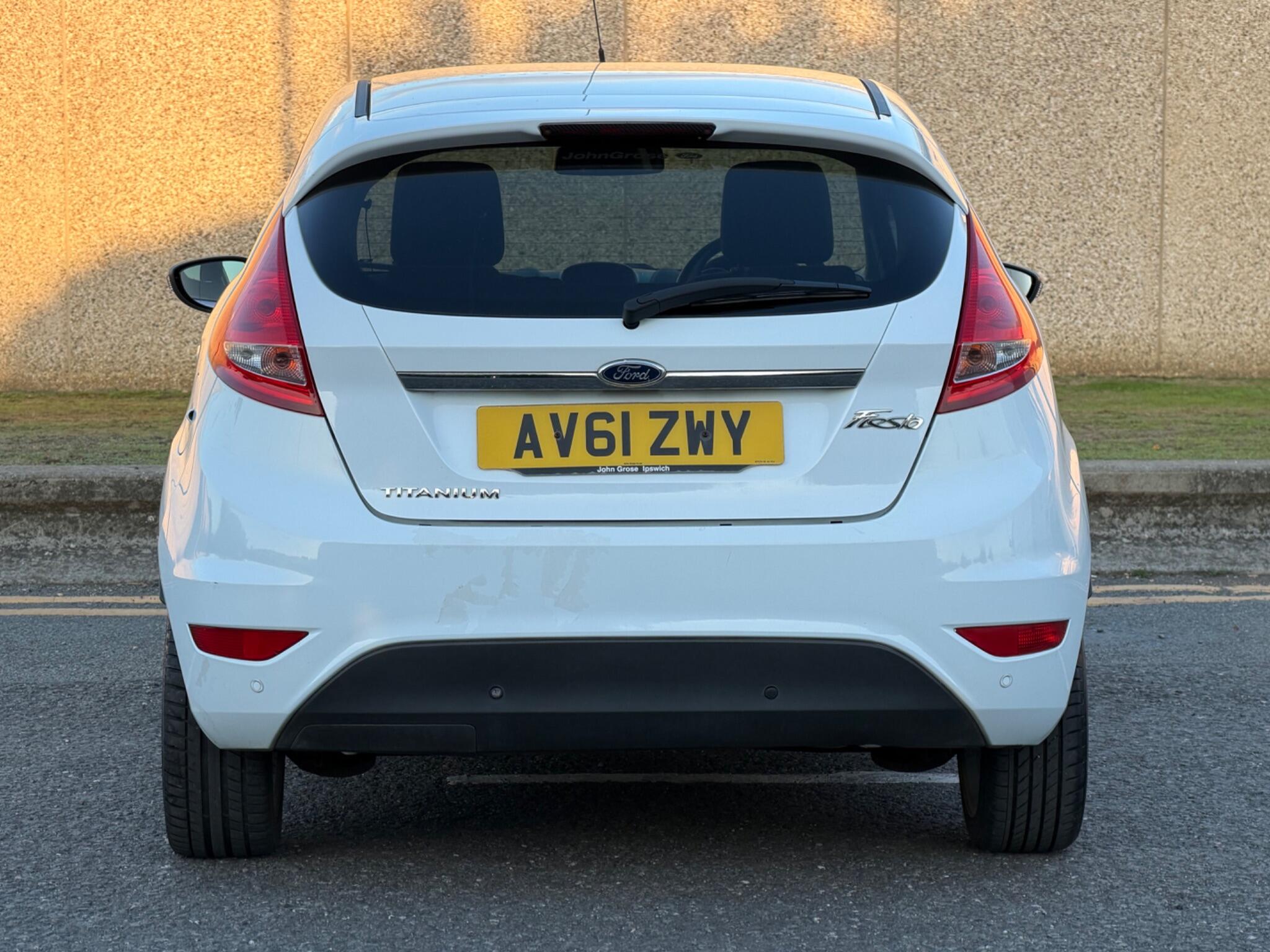 Ford Fiesta view 14