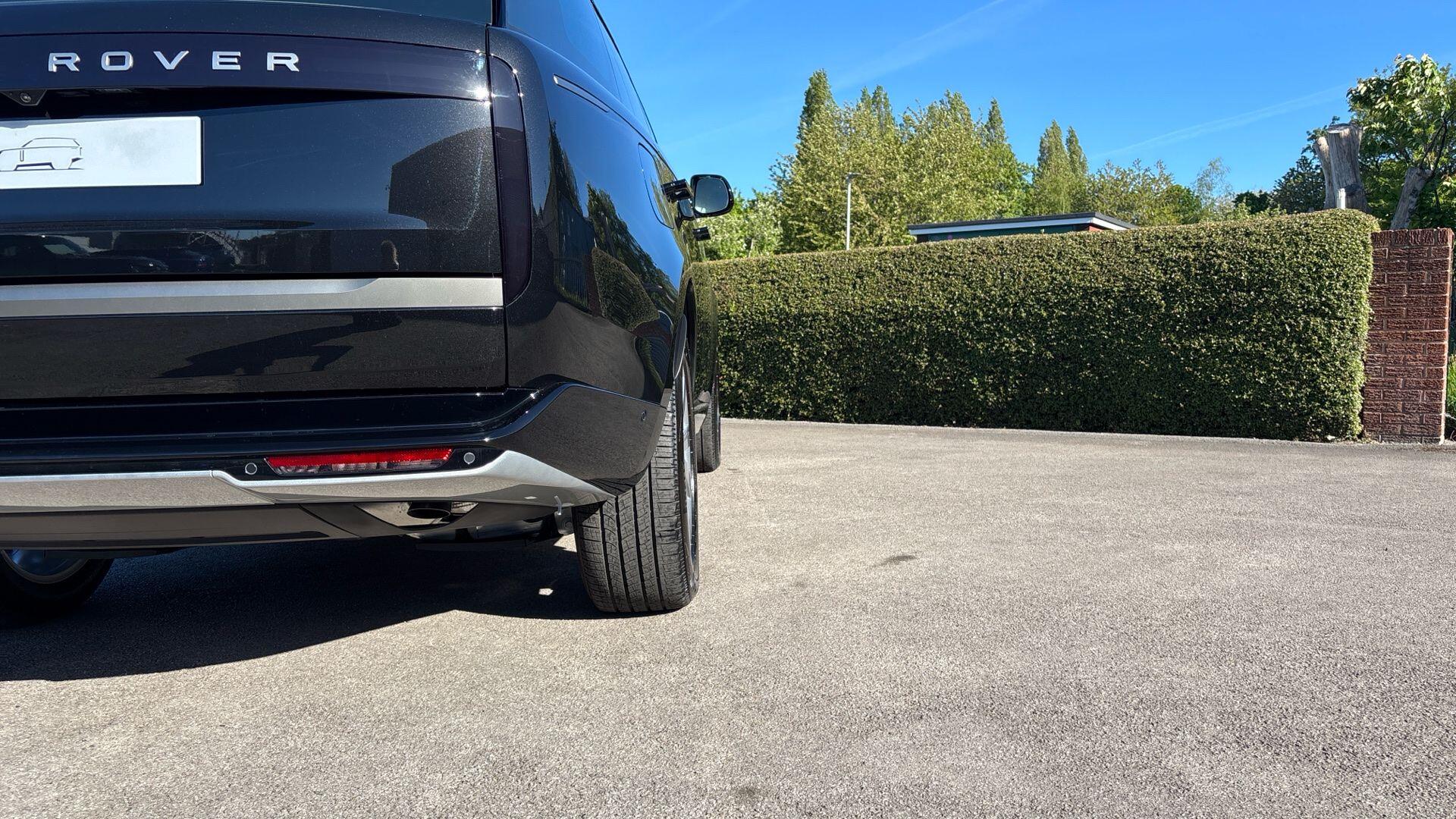 Land Rover Range Rover view 7