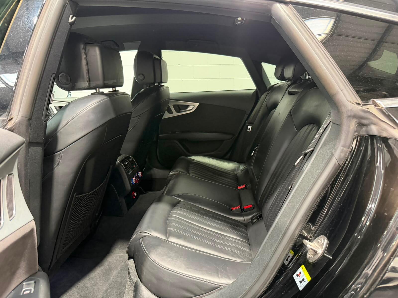 Audi A7 view 18
