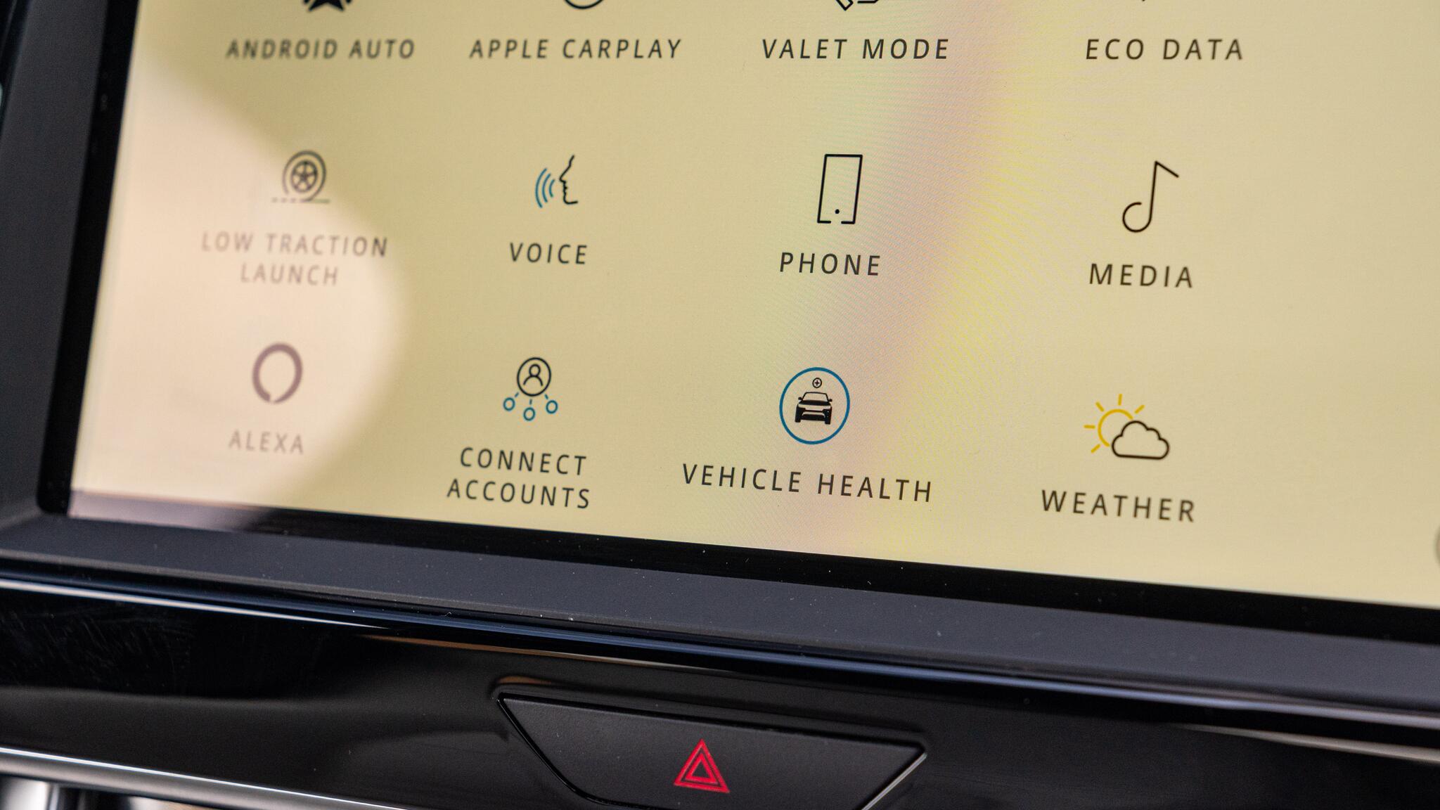 Jaguar Xe view 31
