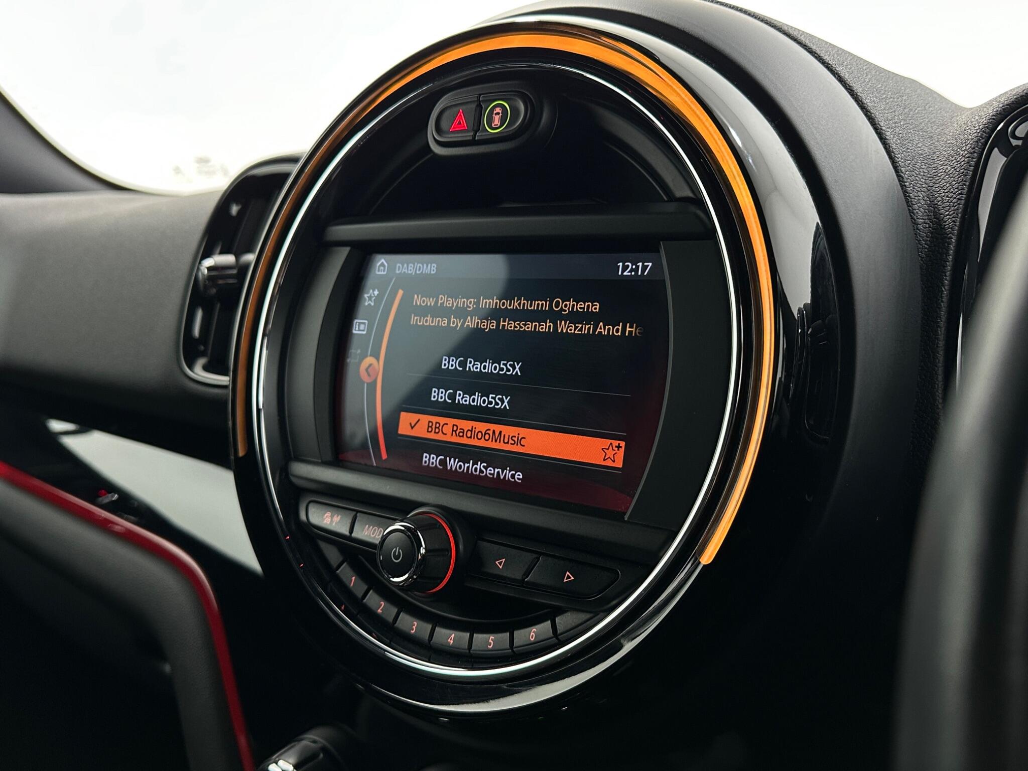 Mini Countryman view 25