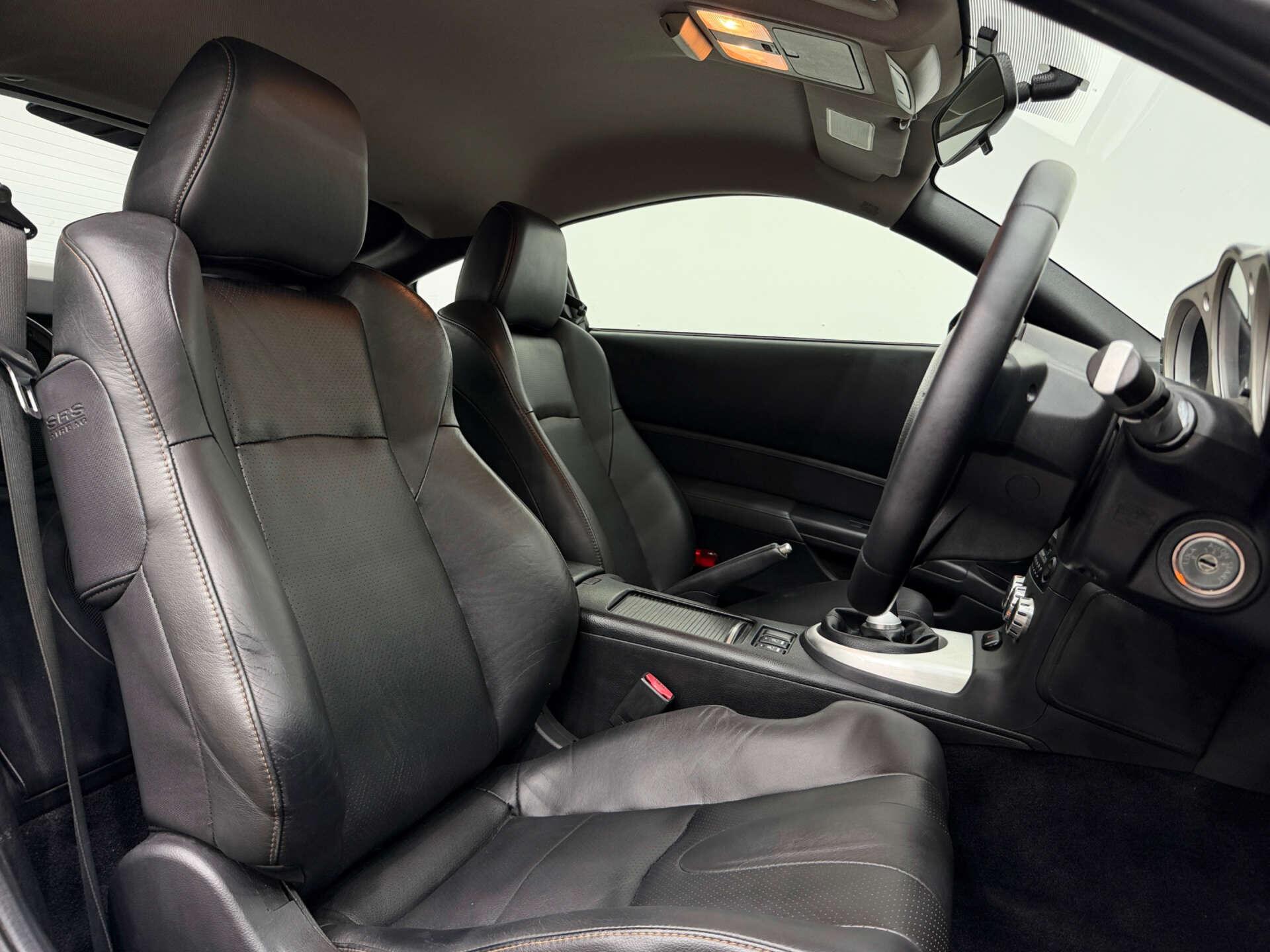 Nissan 350Z view 2