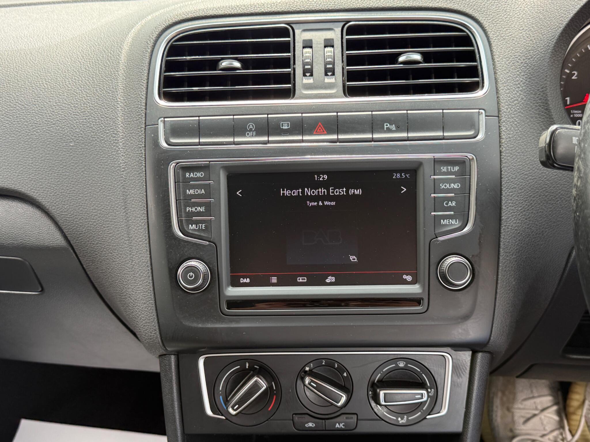 Volkswagen Polo - Image 60