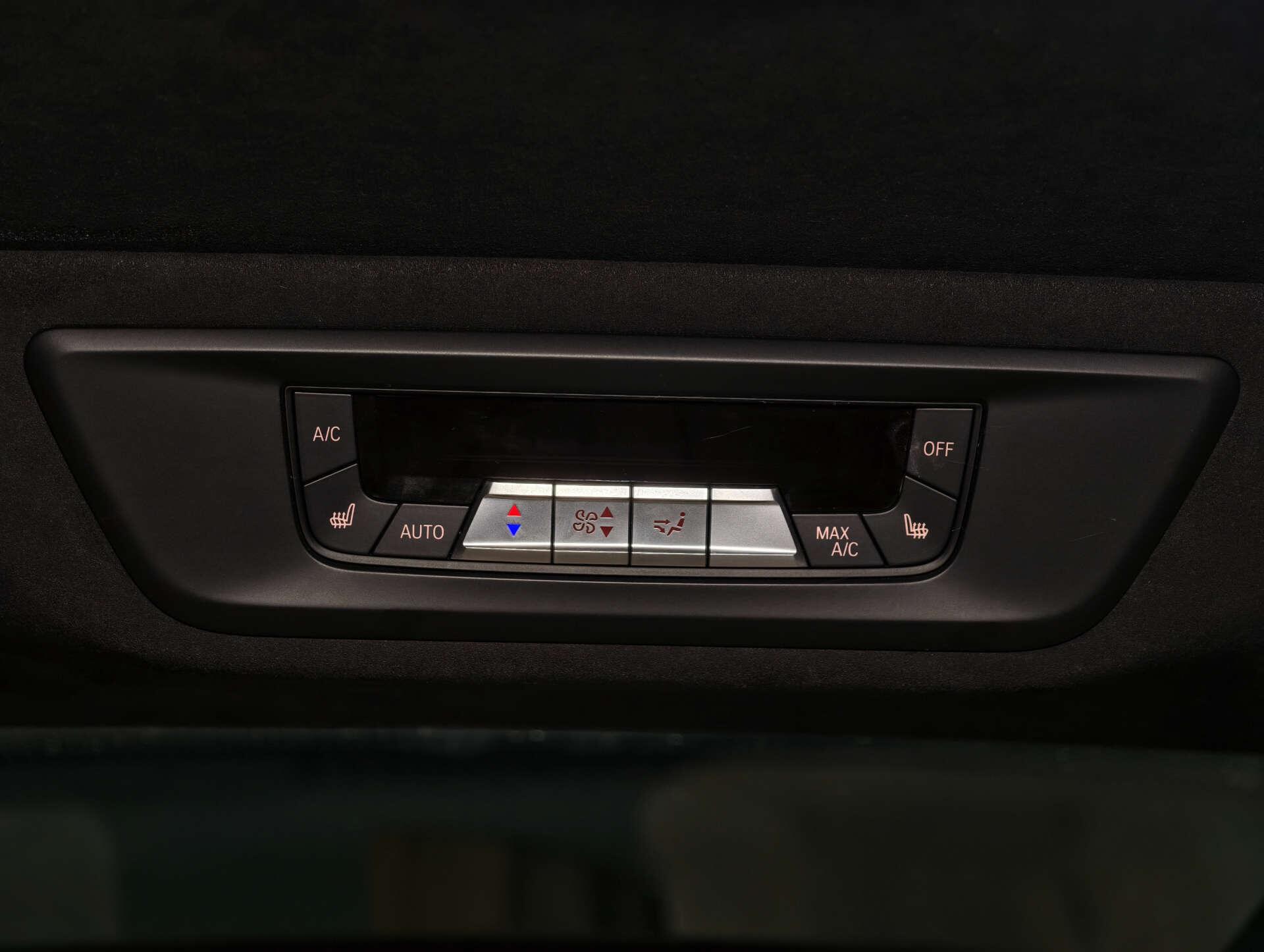 BMW X7 view 23